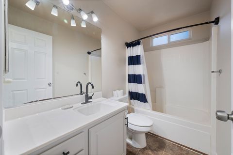 Tiny photo for 2355 S 780 W, Hurricane, UT 84737 (MLS # 2121140)