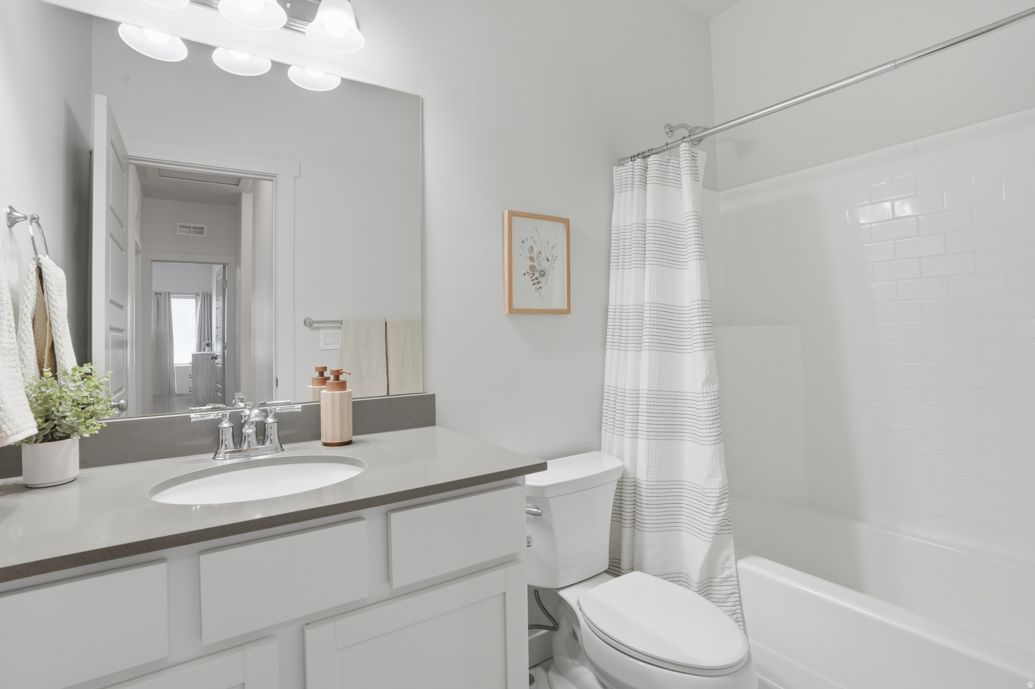 OVERLAND - Residential