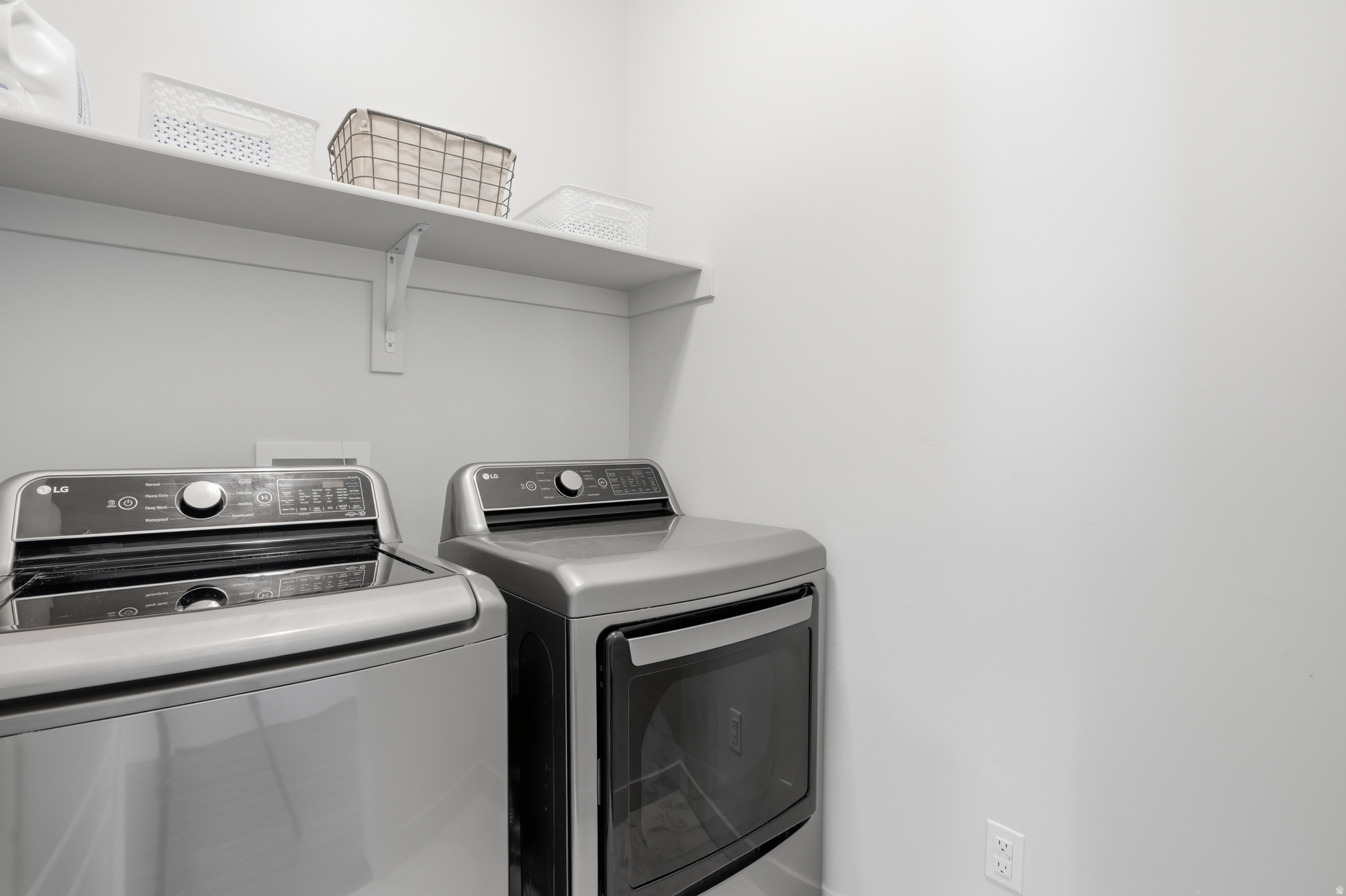 OVERLAND - Residential