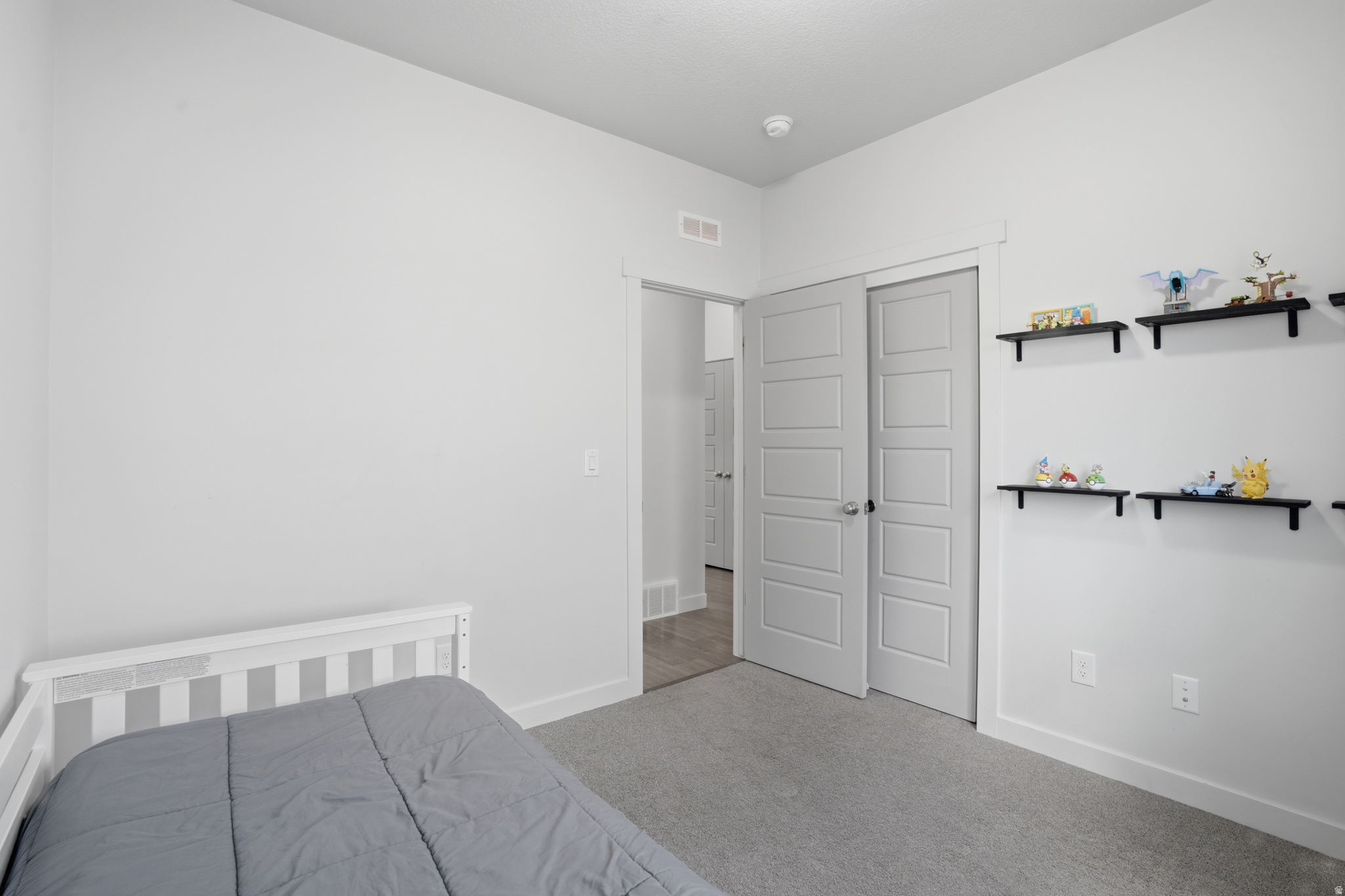 OVERLAND - Residential