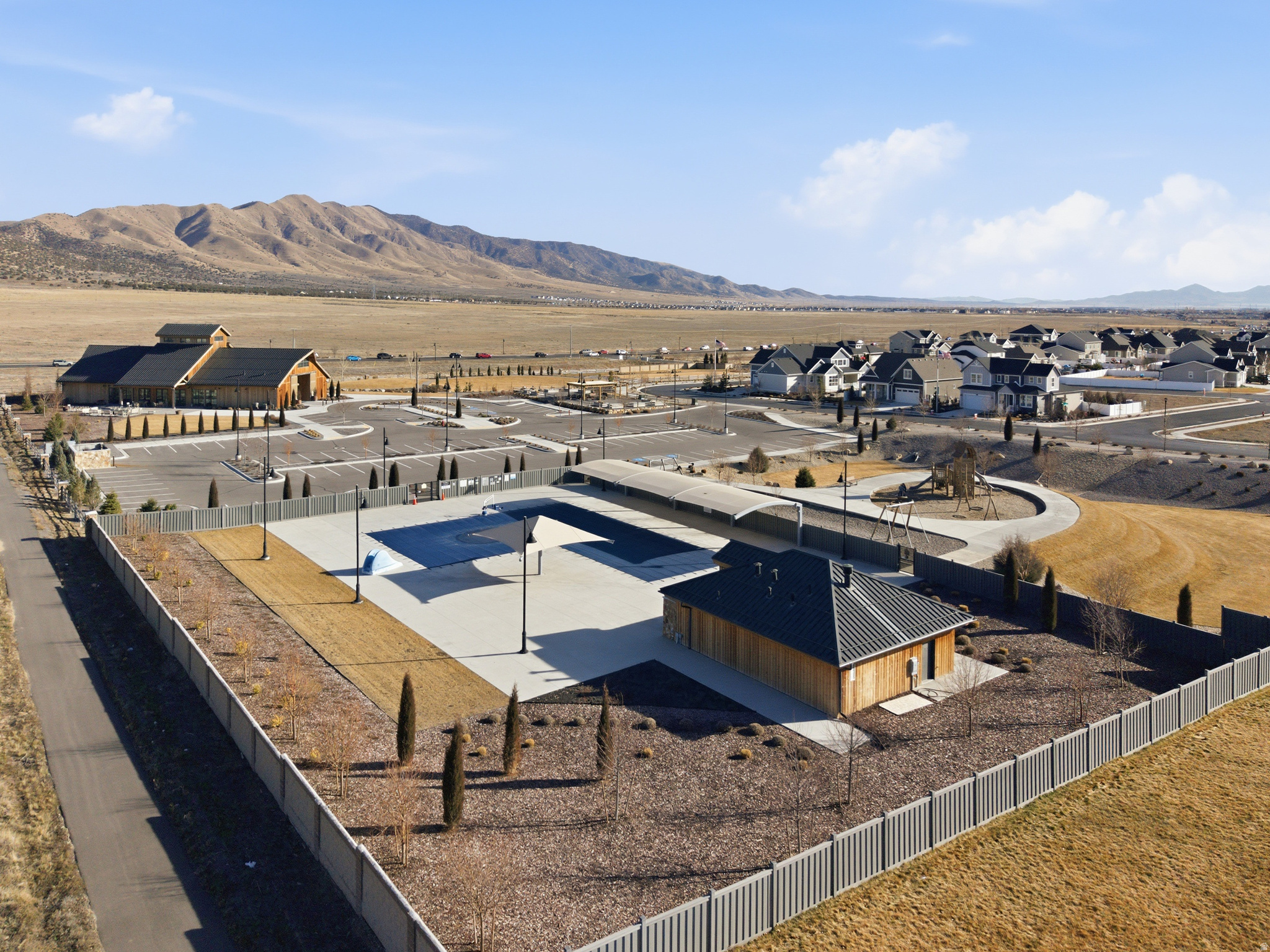 OVERLAND - Residential