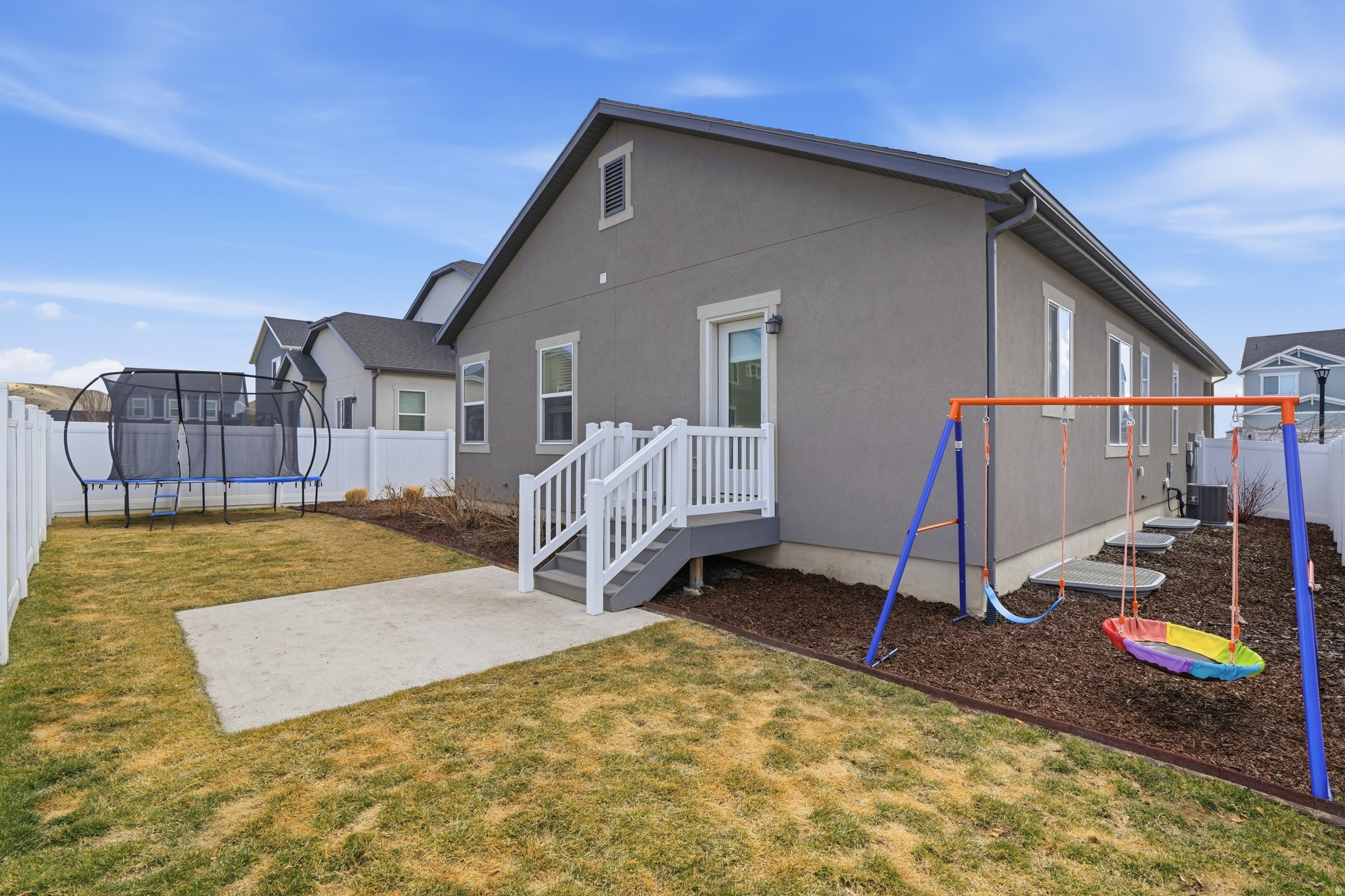 OVERLAND - Residential