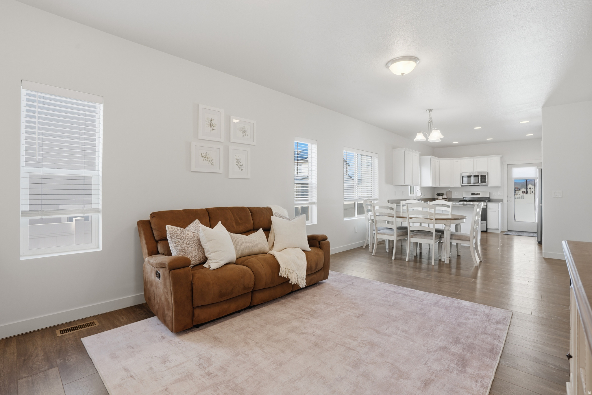 OVERLAND - Residential