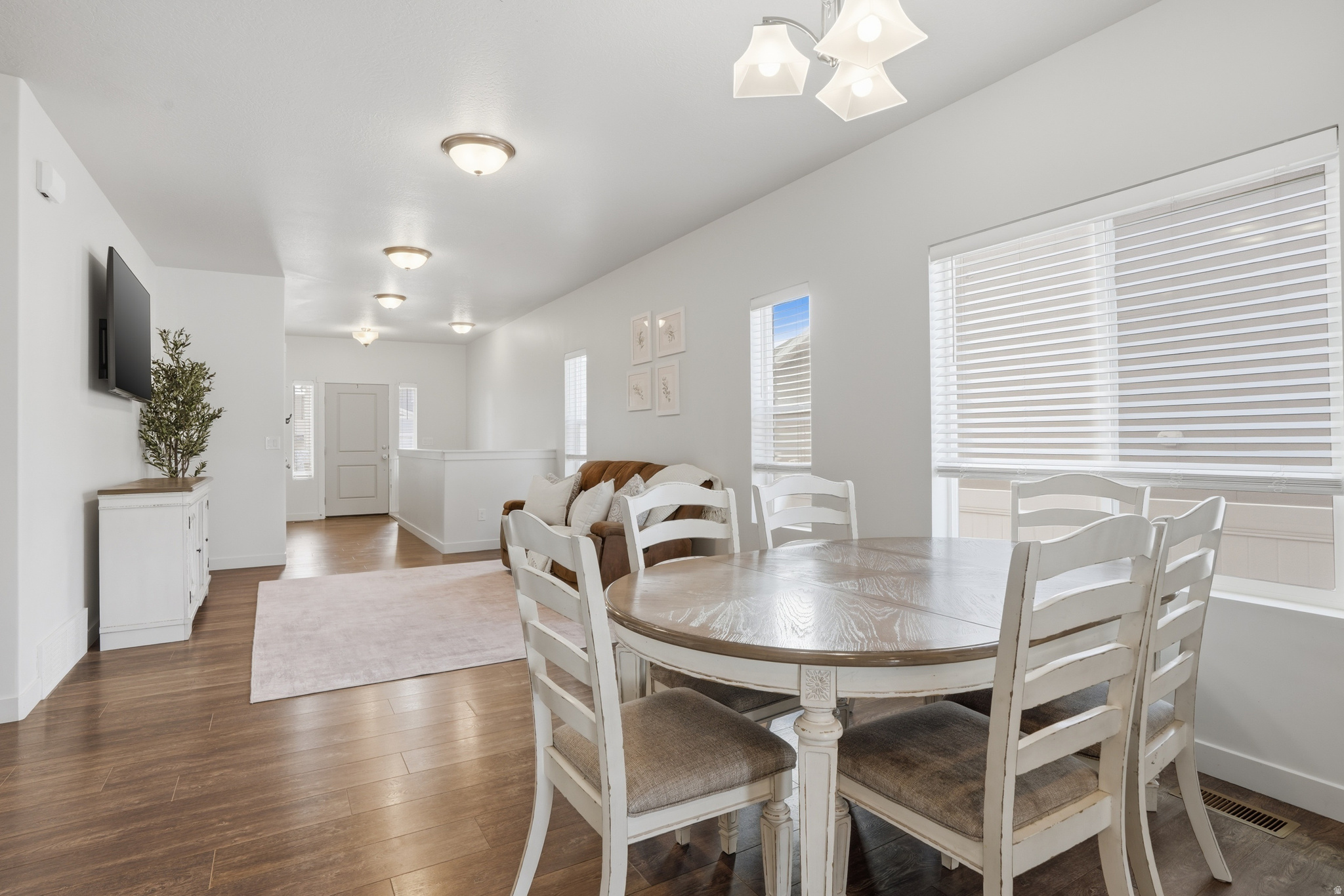 OVERLAND - Residential