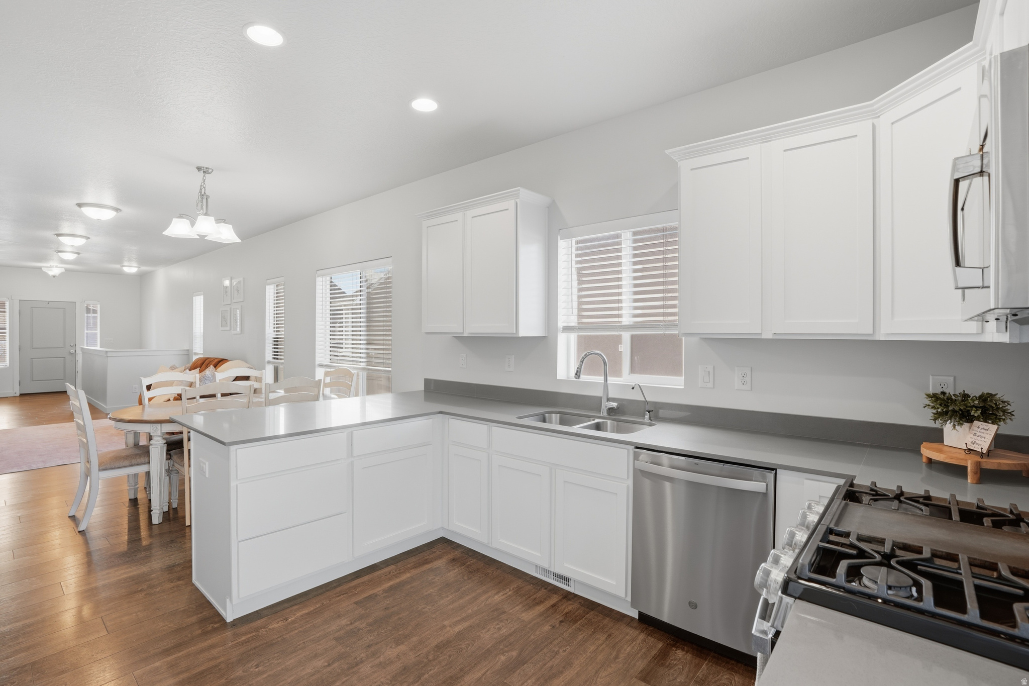 OVERLAND - Residential