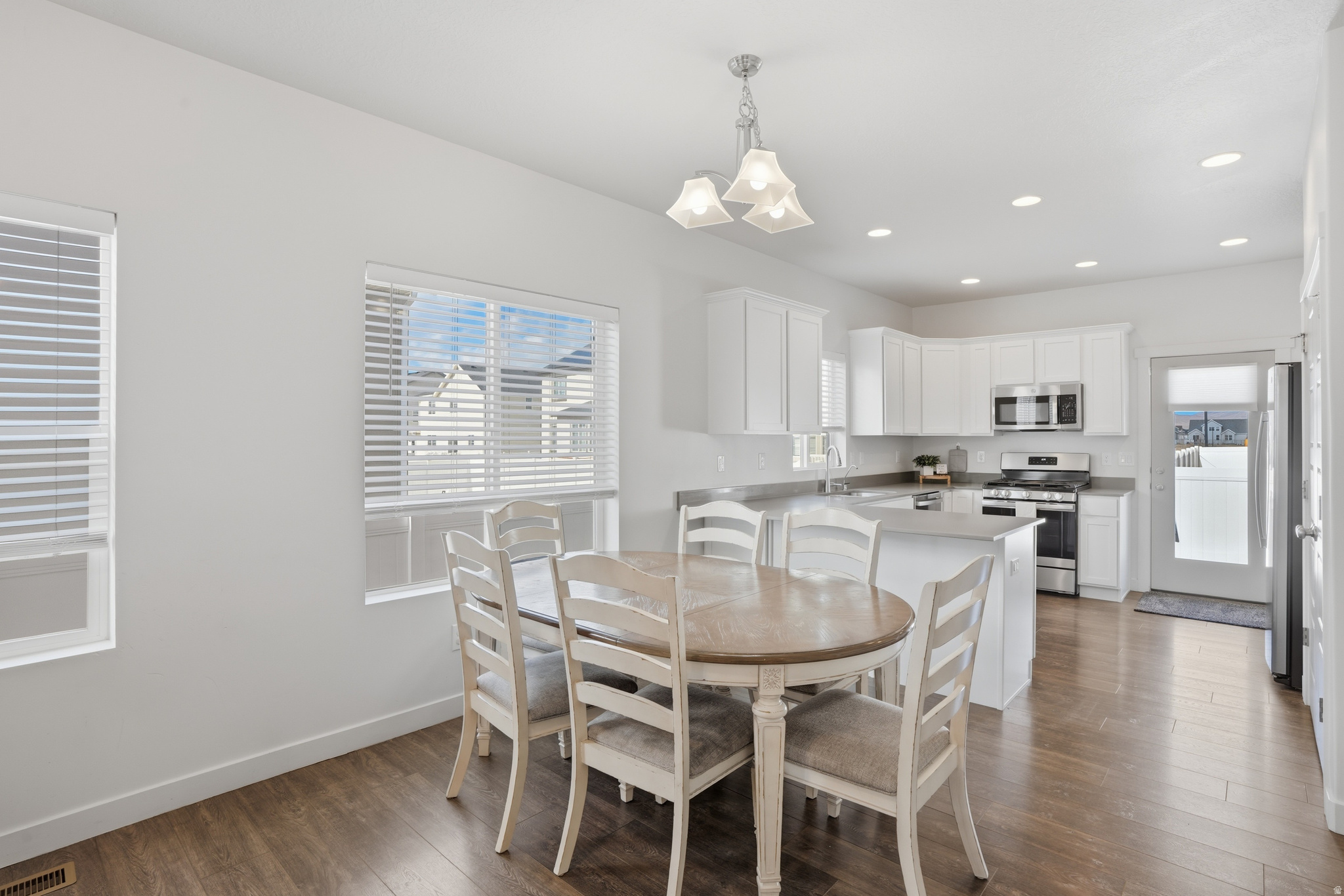 OVERLAND - Residential