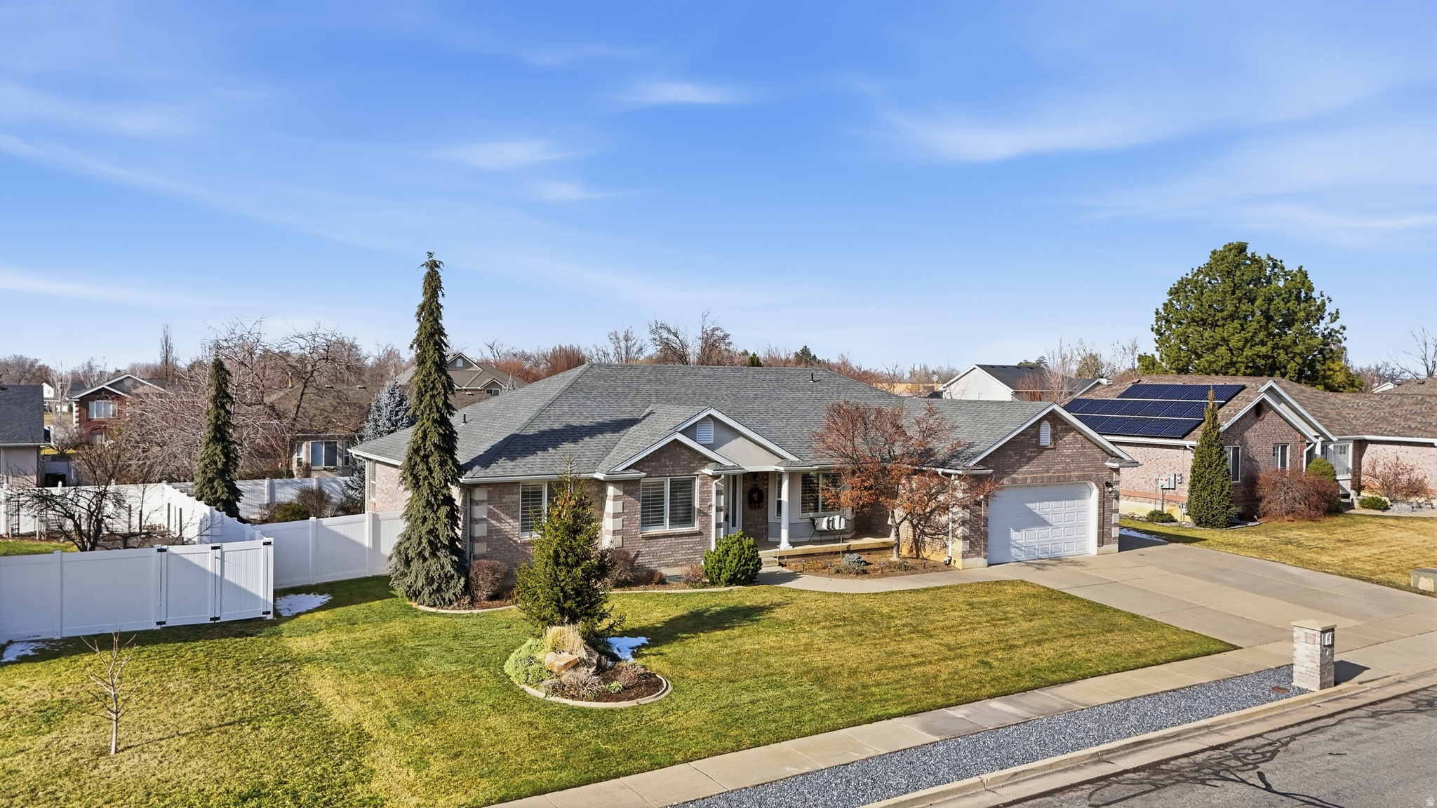 ORCHARD GROVE - Residential