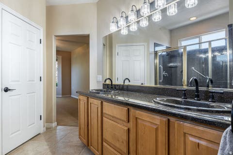 Tiny photo for 4610 S SIESTA DR, Saint George, UT 84790 (MLS # 2180228)