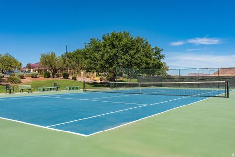 Tiny photo for 4610 S SIESTA DR, Saint George, UT 84790 (MLS # 2180228)