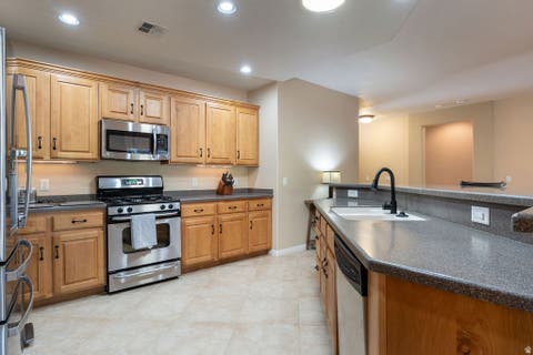 Tiny photo for 4610 S SIESTA DR, Saint George, UT 84790 (MLS # 2180228)