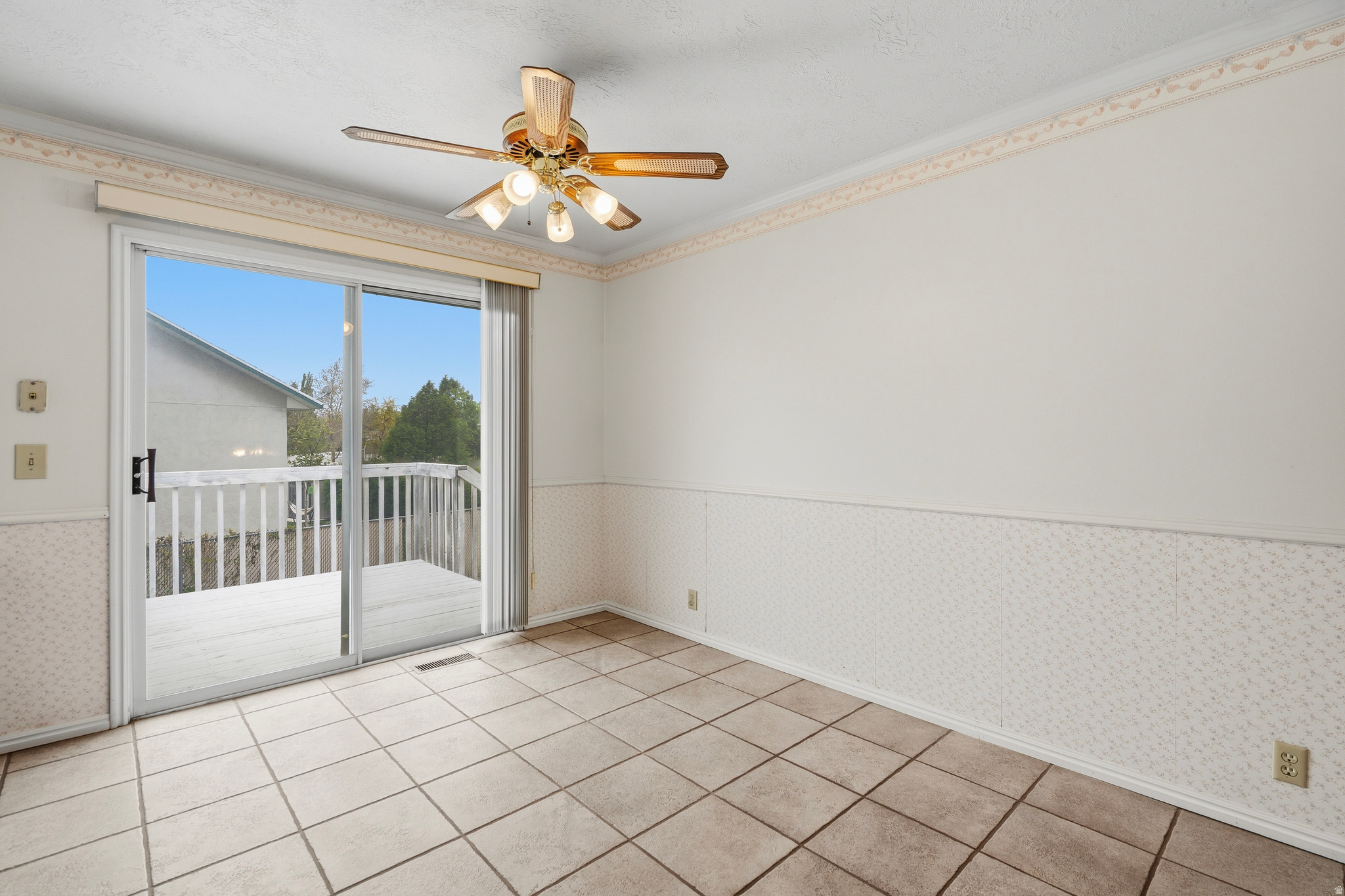 MEADOW CROSS - Residential