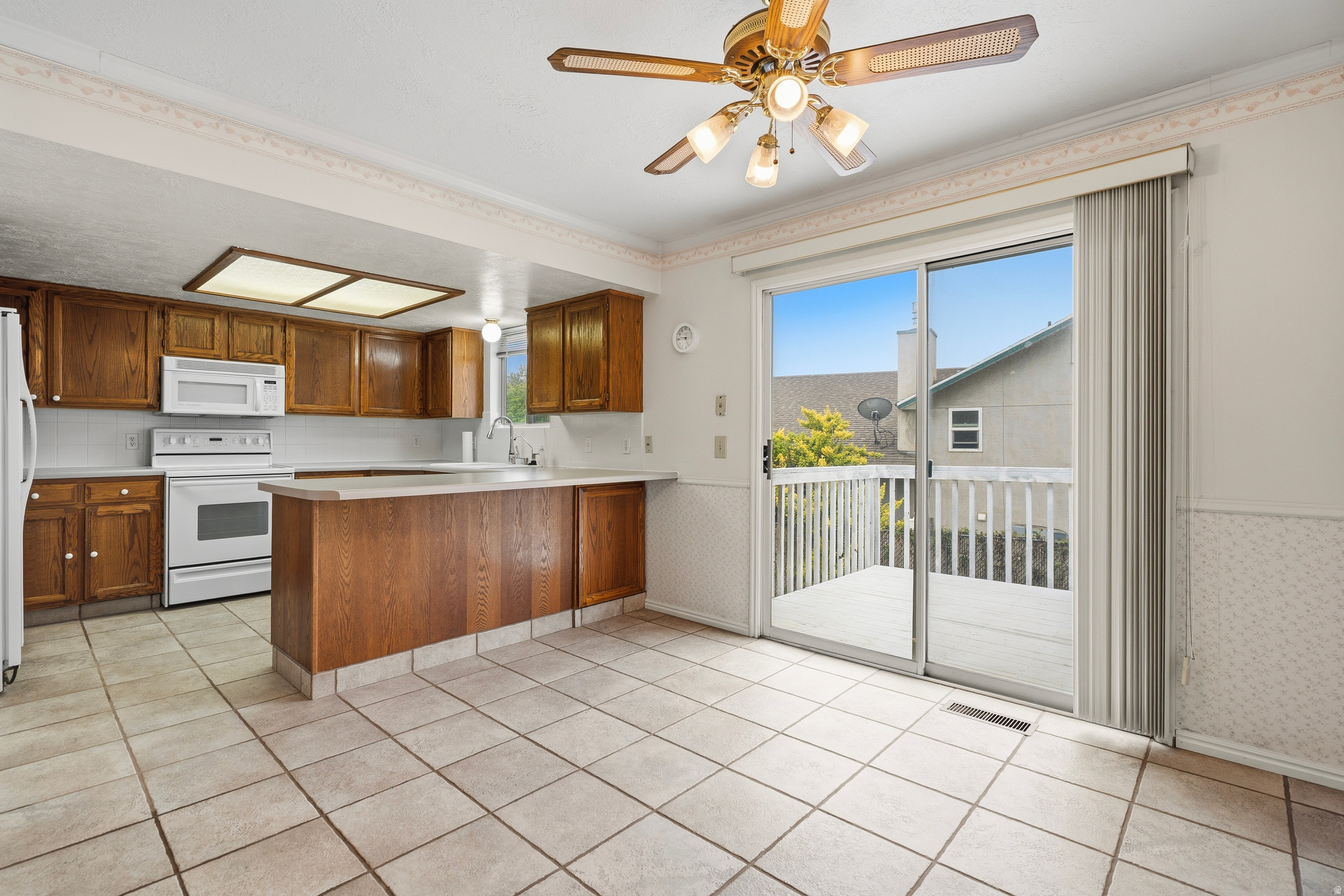 MEADOW CROSS - Residential