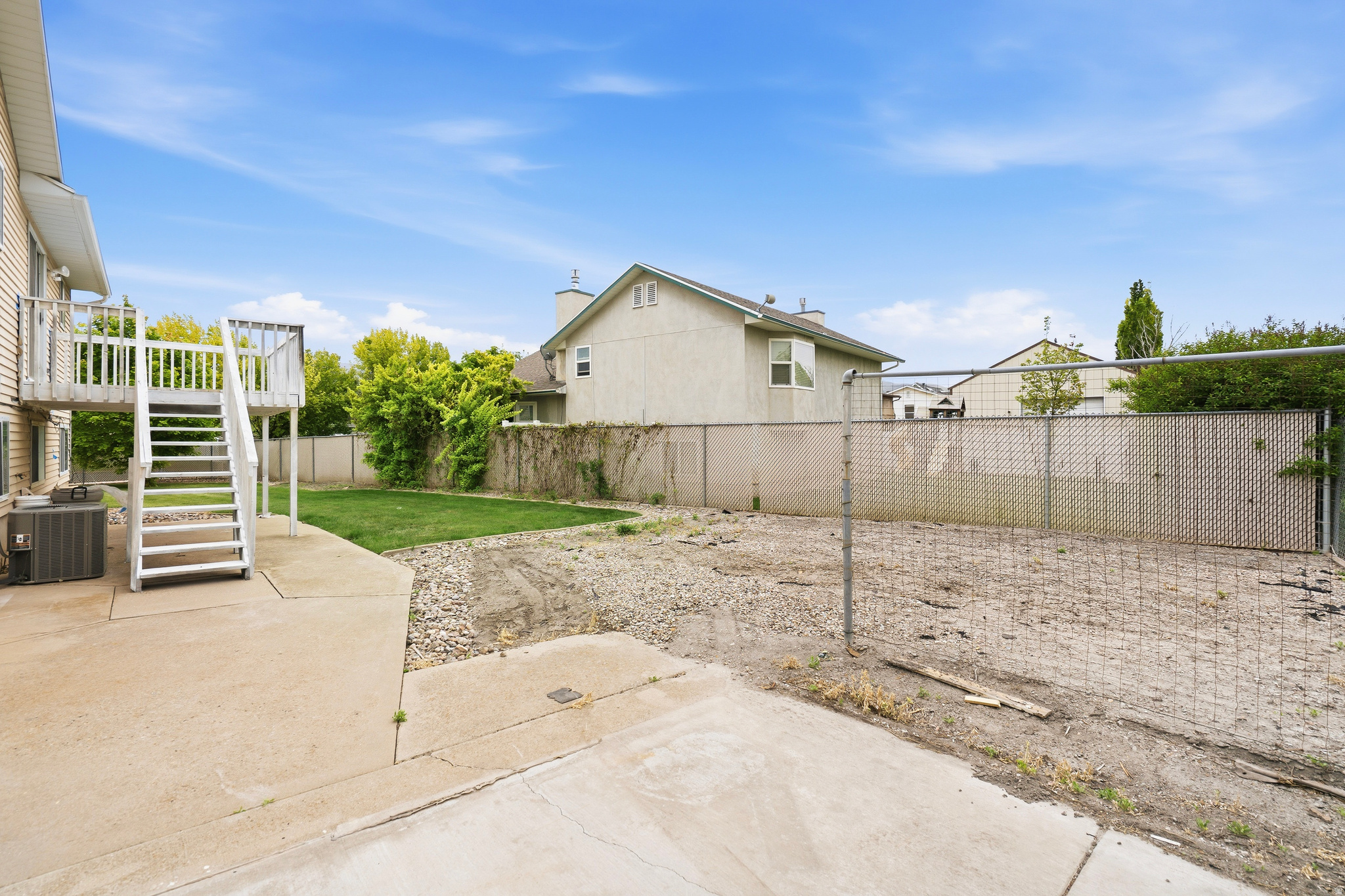 MEADOW CROSS - Residential
