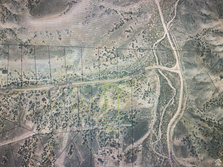 2.5 acre lot in the Duchesne Mini Ranches. Come build your dream cabin! This land is close to Starvation Reservoir and many other recreational areas.