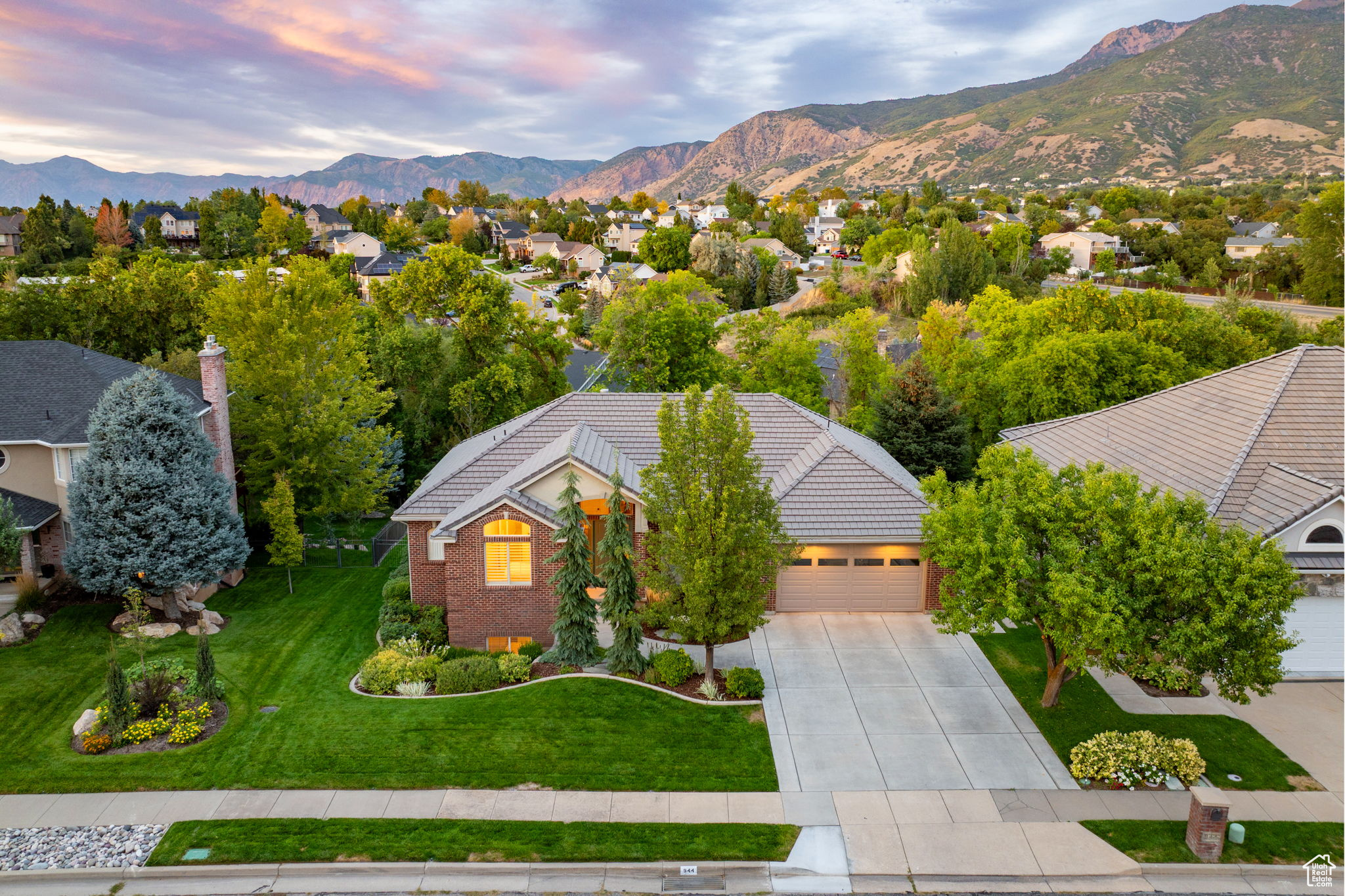 MOUNTAIN CREEK ESTATES - Residential