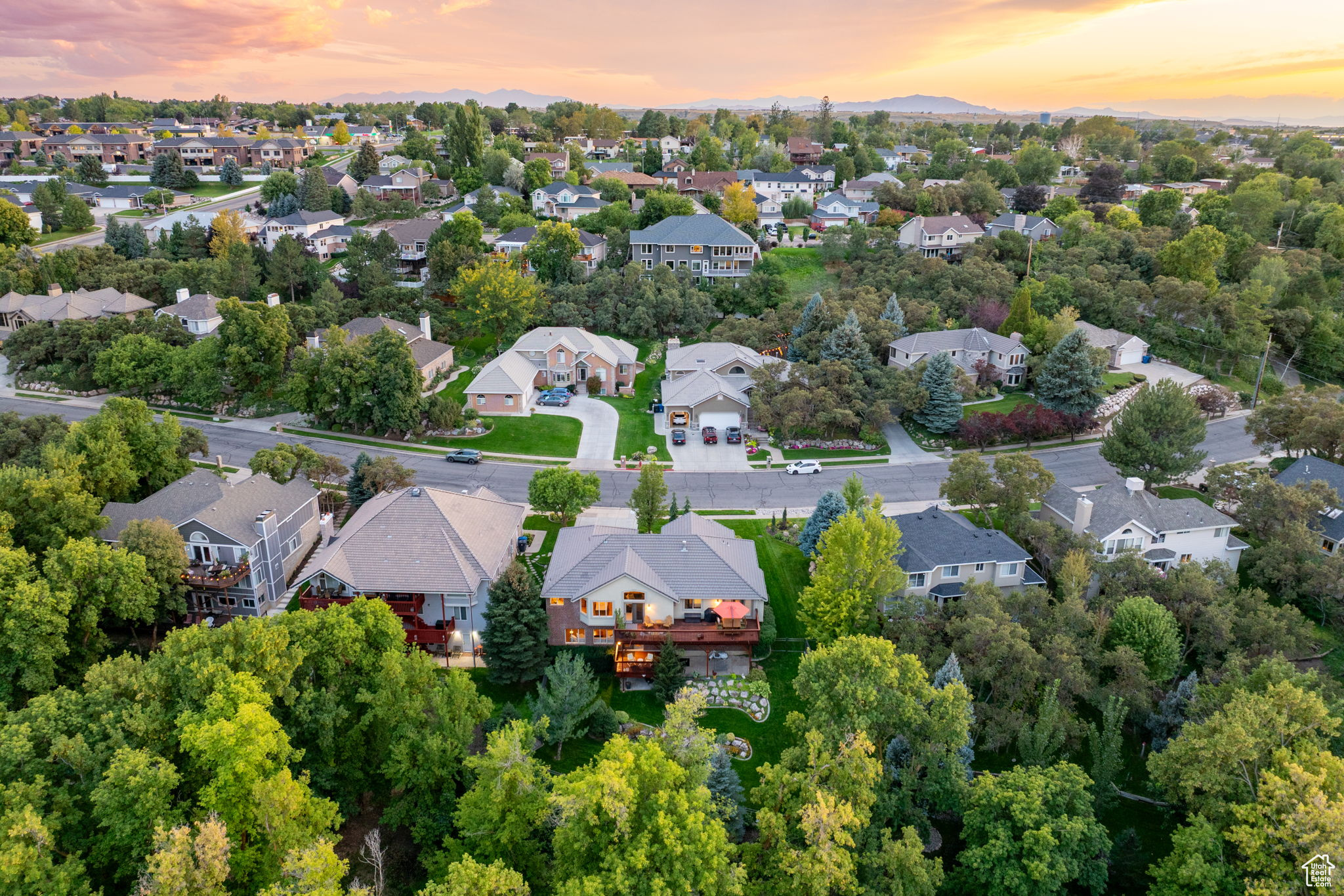MOUNTAIN CREEK ESTATES - Residential