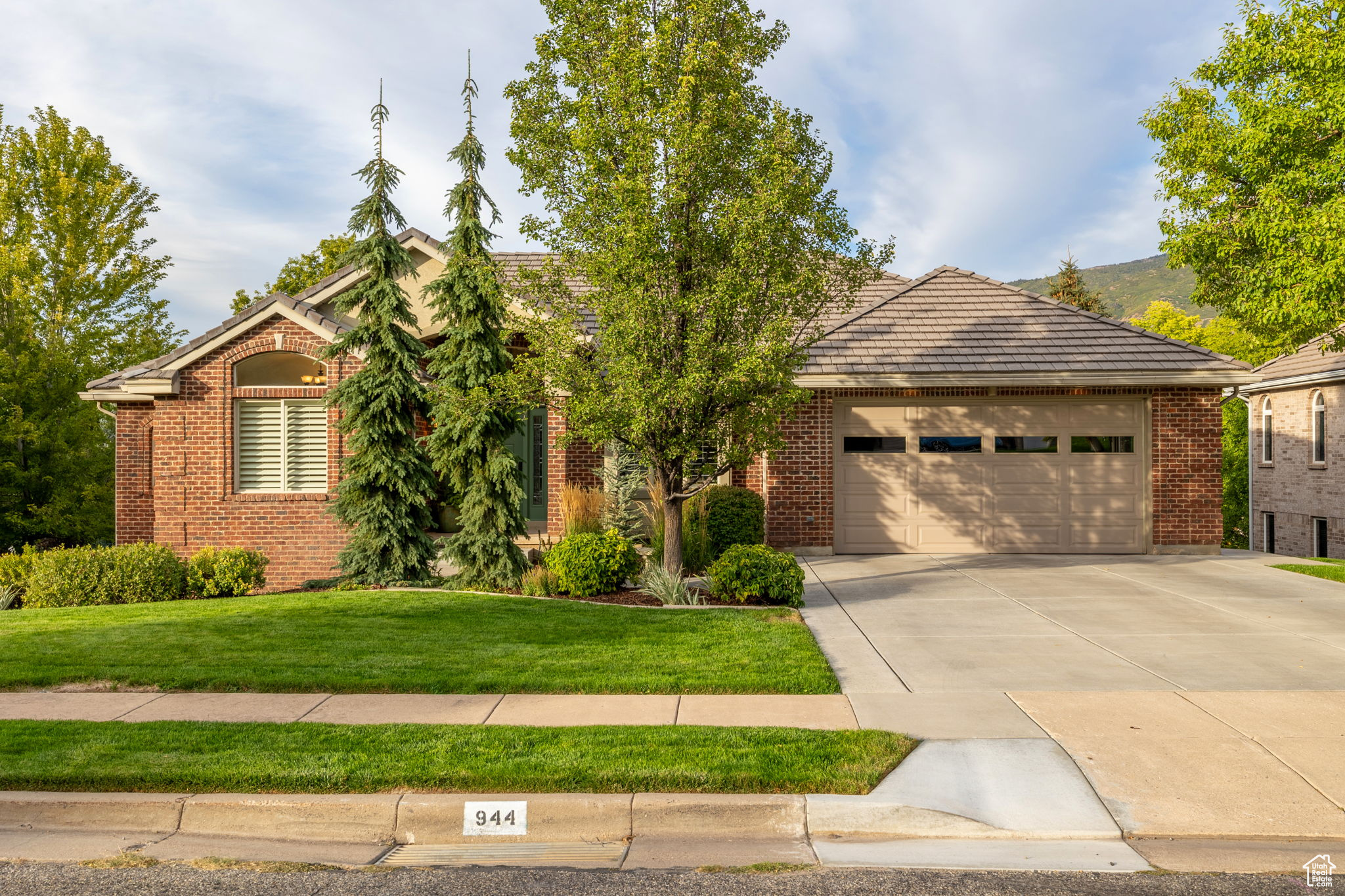 MOUNTAIN CREEK ESTATES - Residential