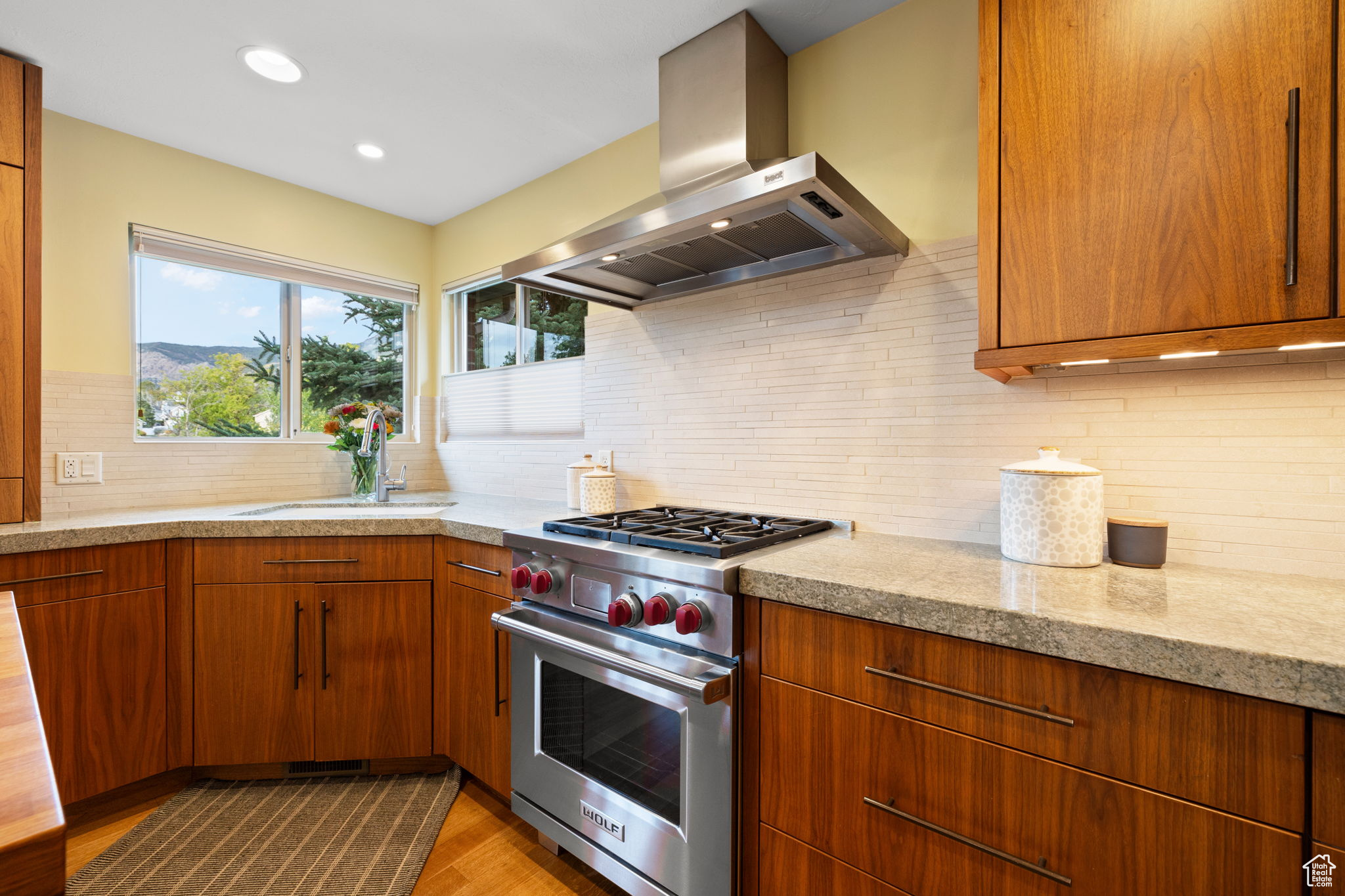 MOUNTAIN CREEK ESTATES - Residential
