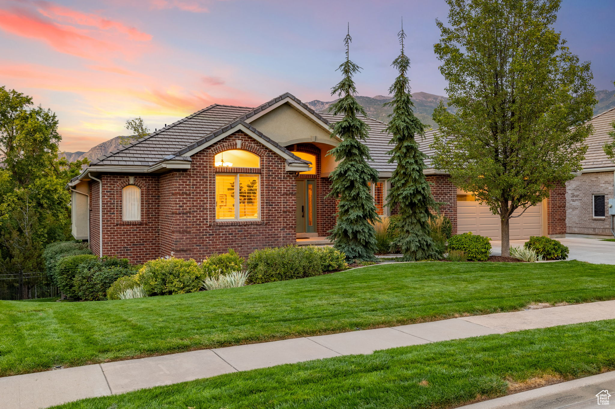 MOUNTAIN CREEK ESTATES - Residential