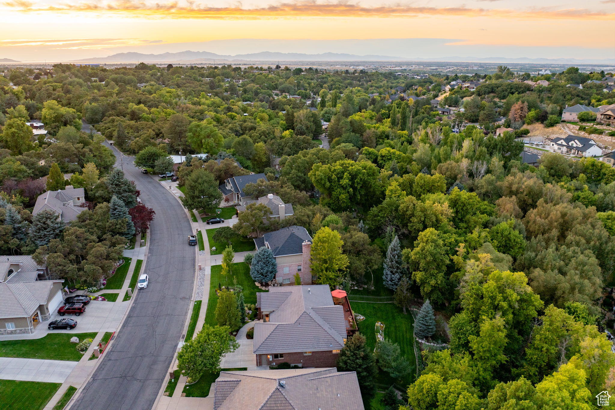 MOUNTAIN CREEK ESTATES - Residential