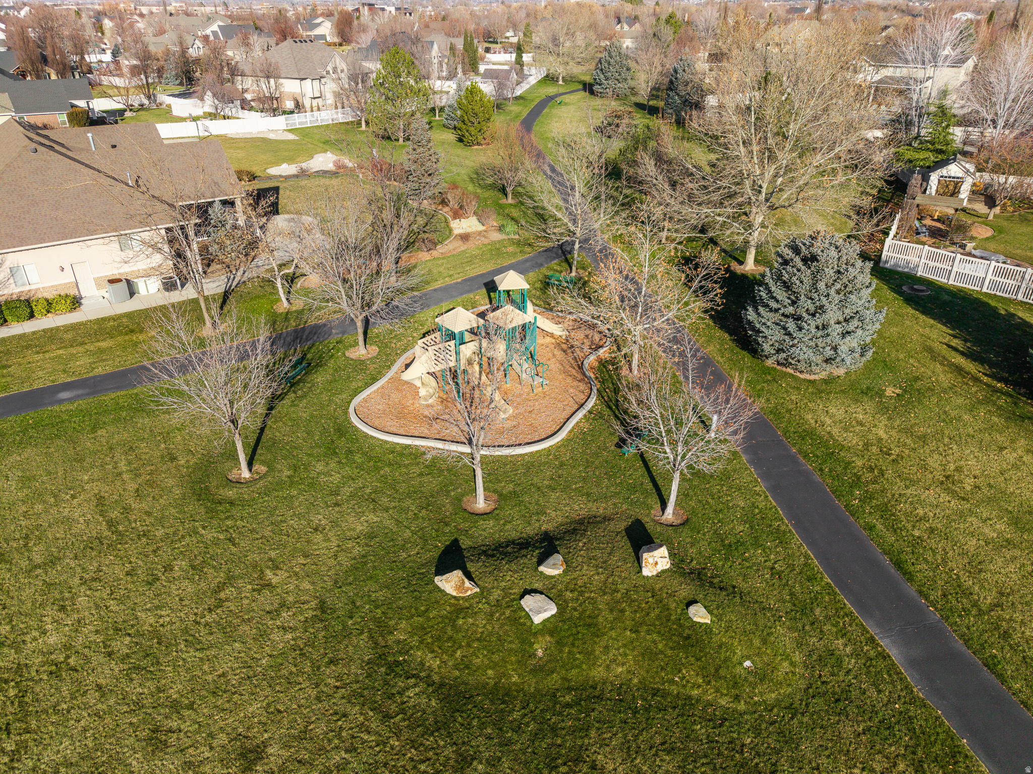 MOUNTAIN VISTAS - Residential