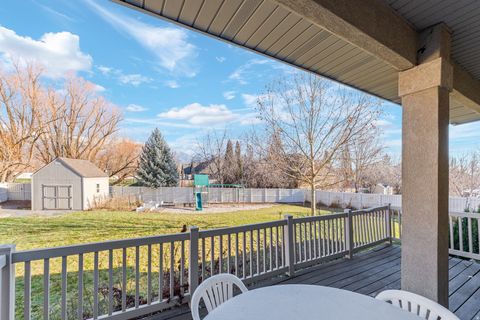 Tiny photo for 186 N MOUNTAIN VISTAS RD, Kaysville, UT 84037 (MLS # 2128645)