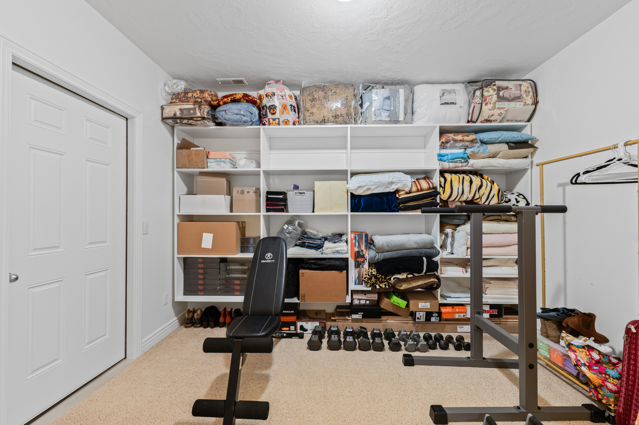 MOUNTAIN VISTAS - Residential