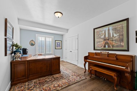 Tiny photo for 186 N MOUNTAIN VISTAS RD, Kaysville, UT 84037 (MLS # 2128645)