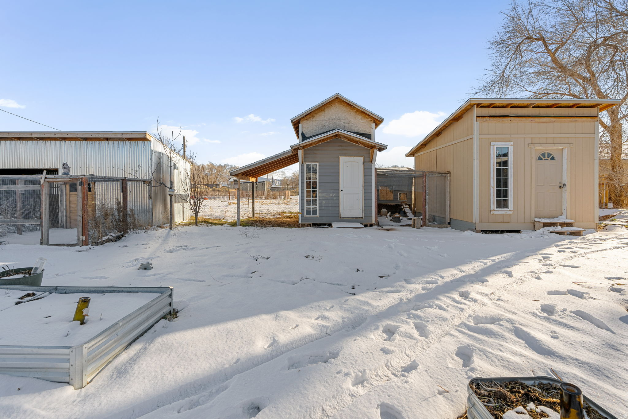 MID VALLEY ESTATES - Residential