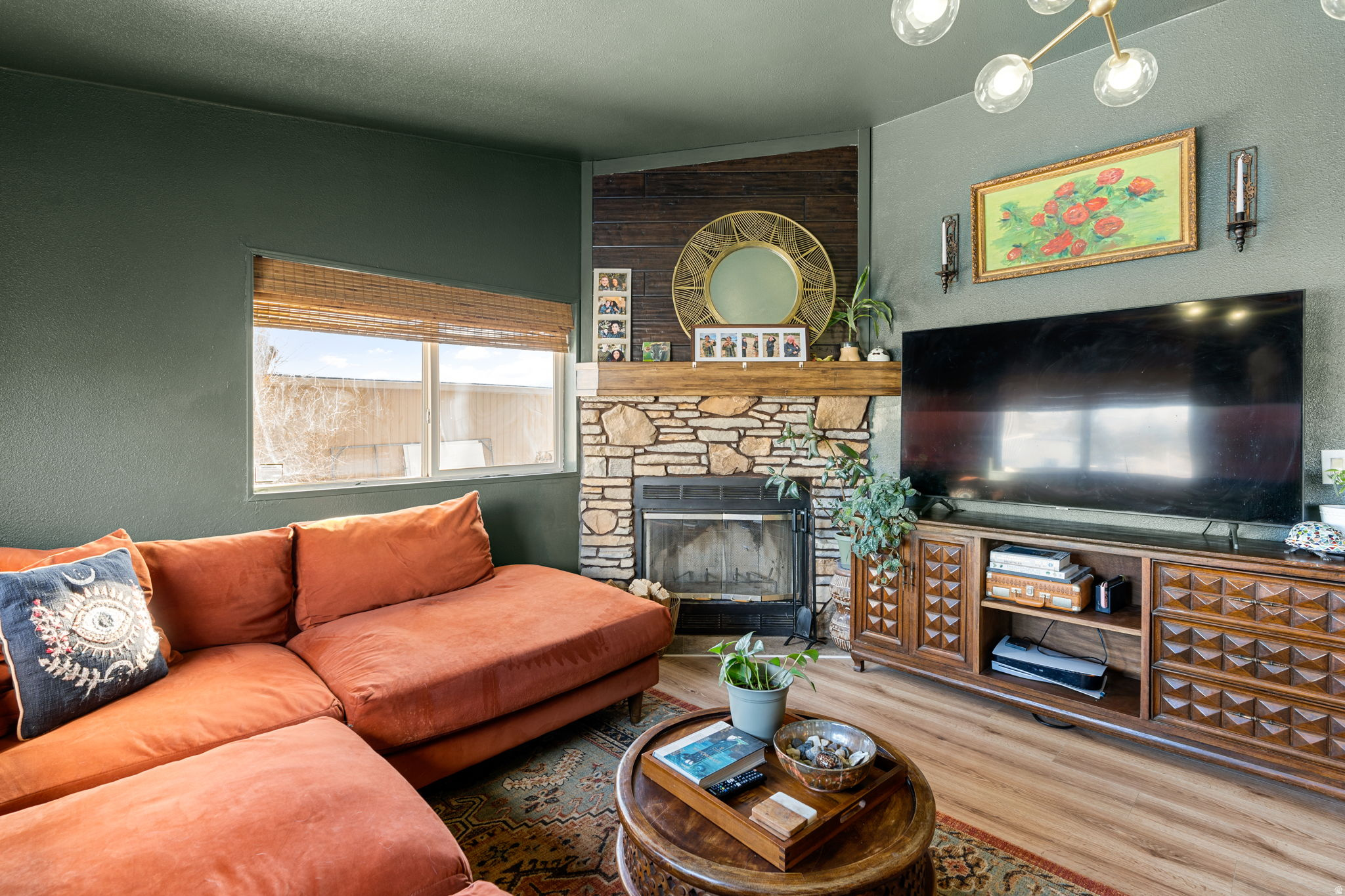 MID VALLEY ESTATES - Residential