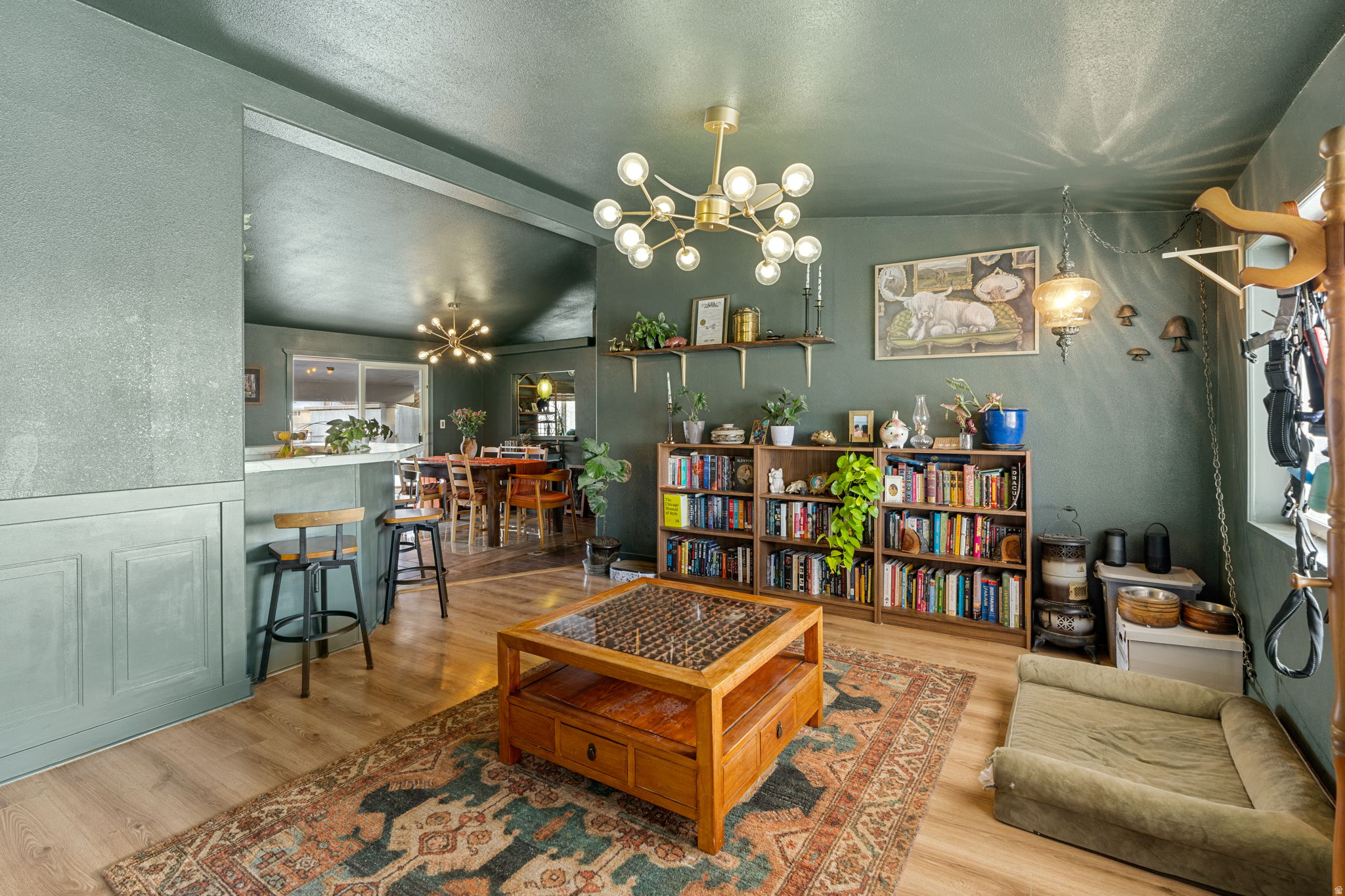 MID VALLEY ESTATES - Residential