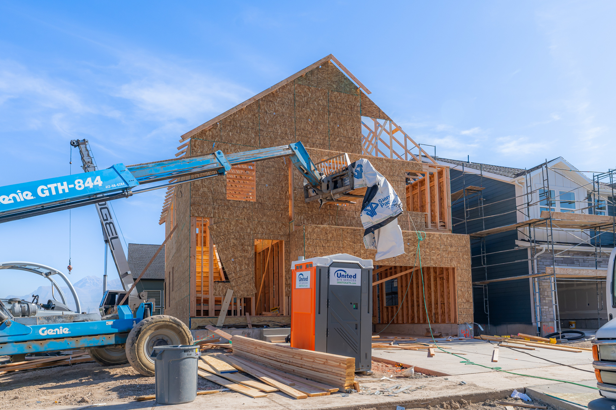 RIVER POINT - Residential