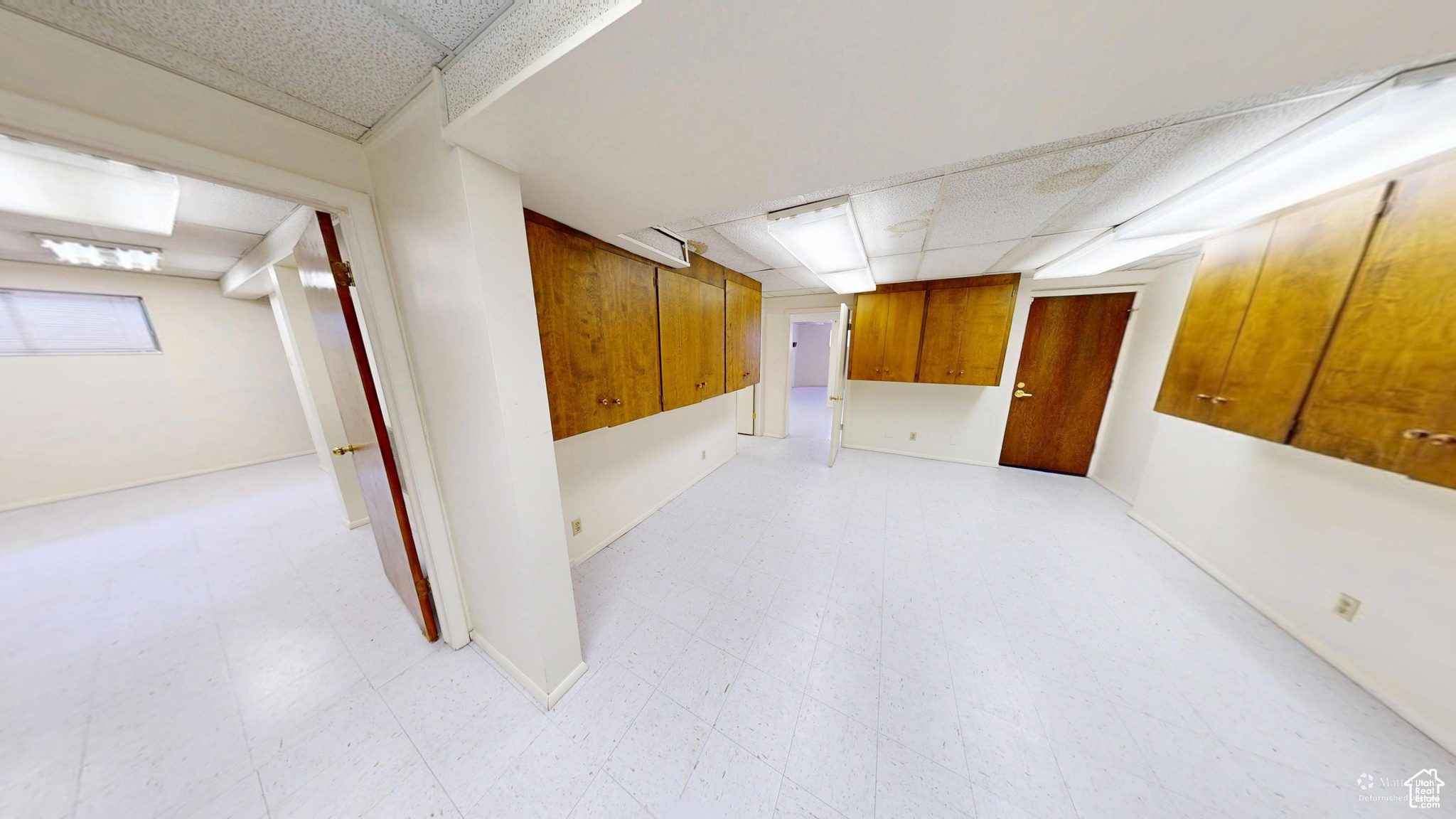 MURRAY COTTONWOOD MEDICAL CENTER - Commercial Sale