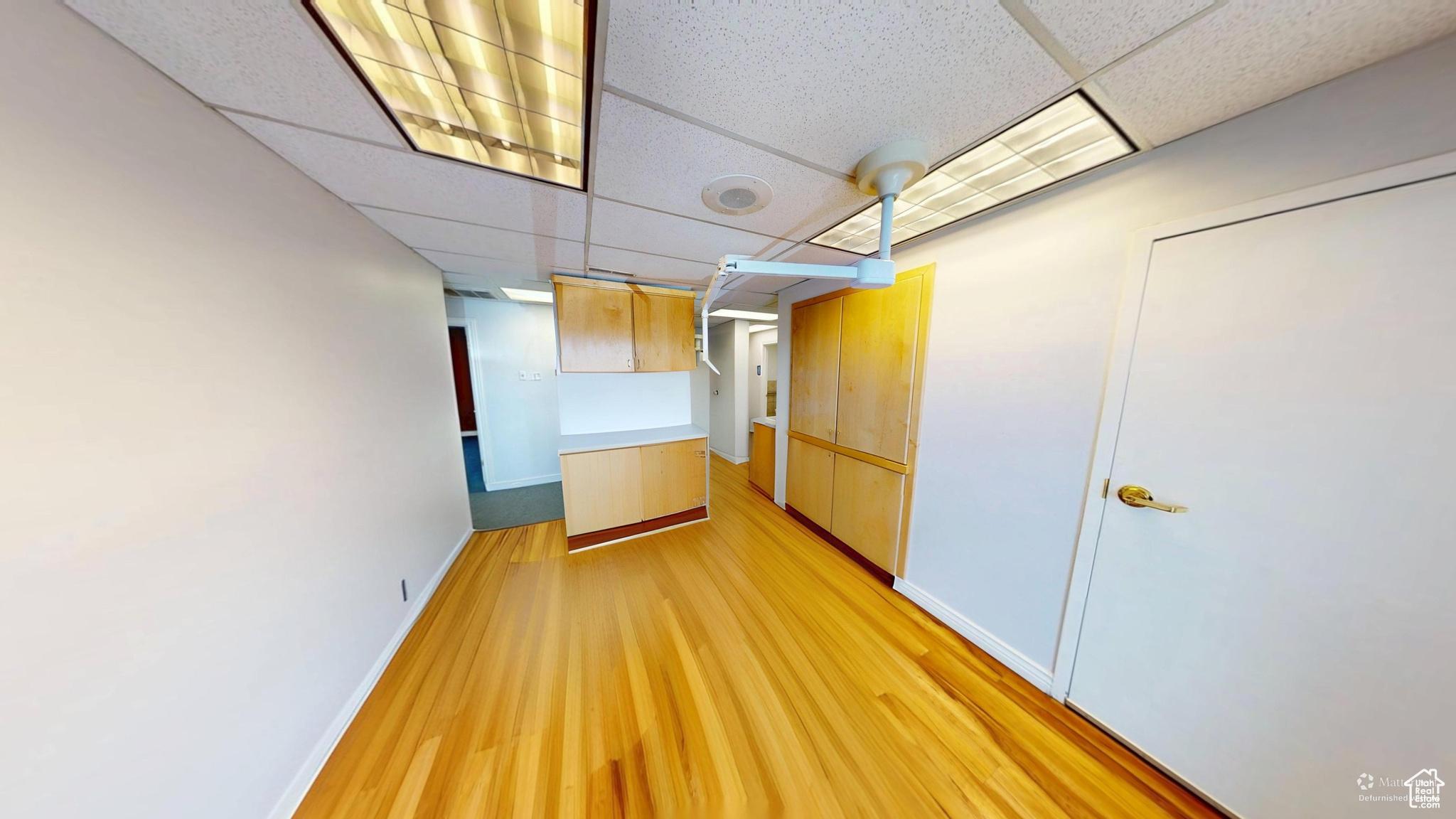 MURRAY COTTONWOOD MEDICAL CENTER - Commercial Sale