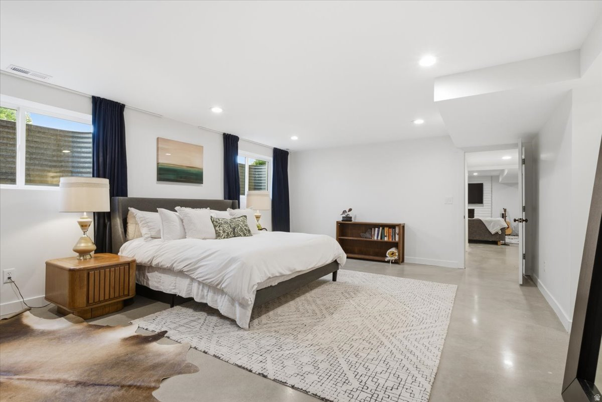 JAMESTOWN - Residential