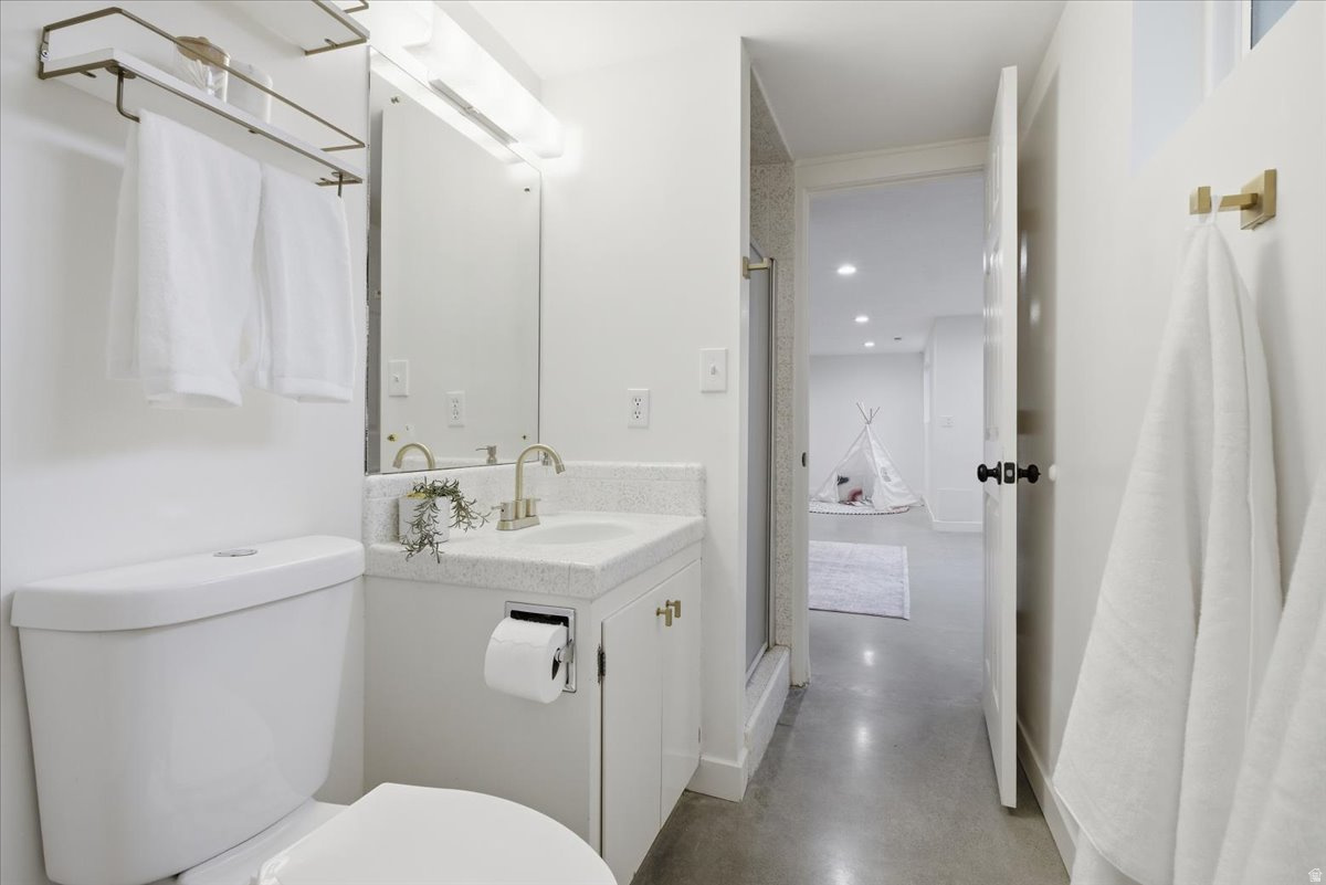 JAMESTOWN - Residential