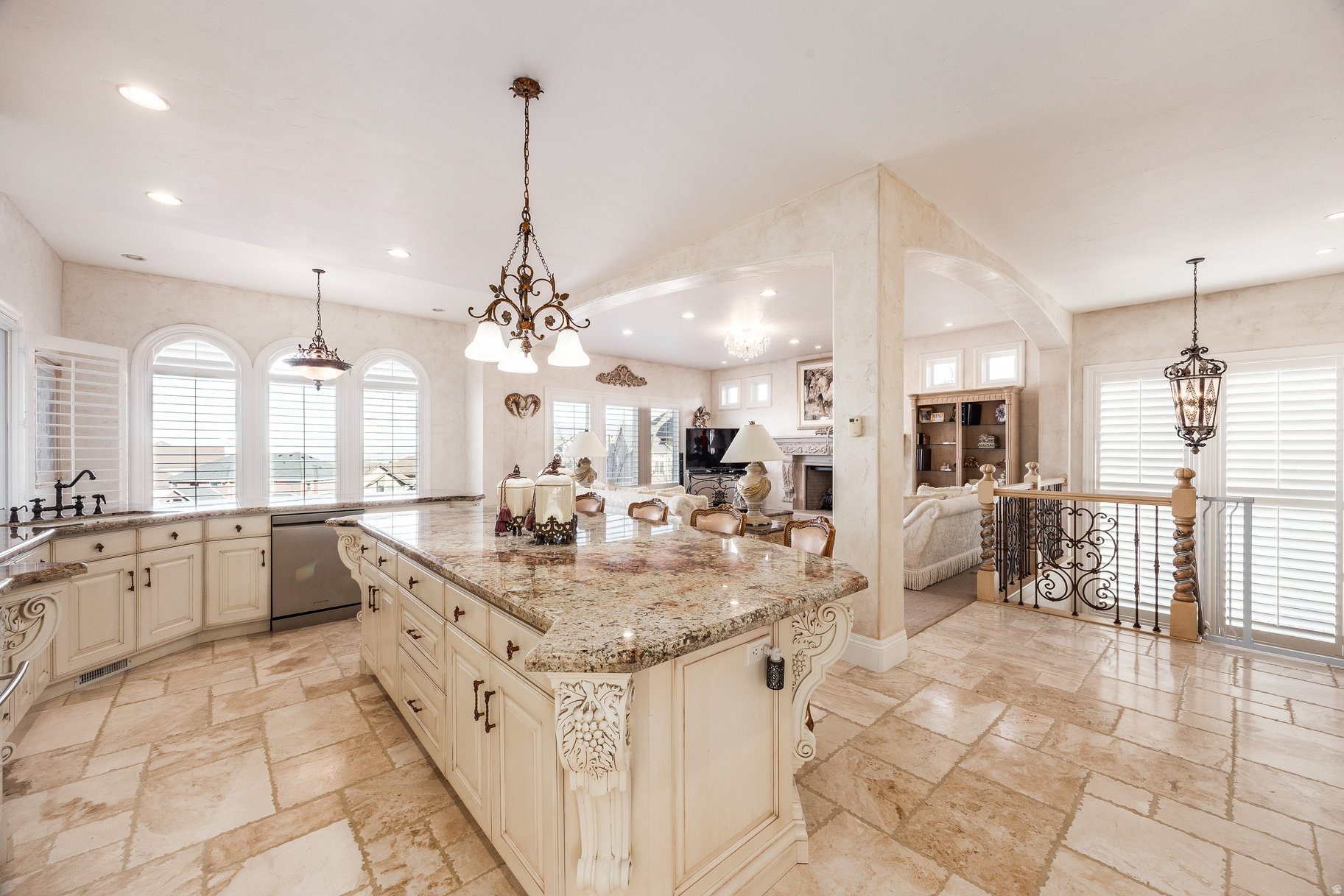 EAGLEPOINTE ESTATES - Residential