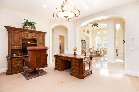 Tiny photo for 802 EAGLEPOINTE DR, North Salt Lake, UT 84054 (MLS # 2128908)