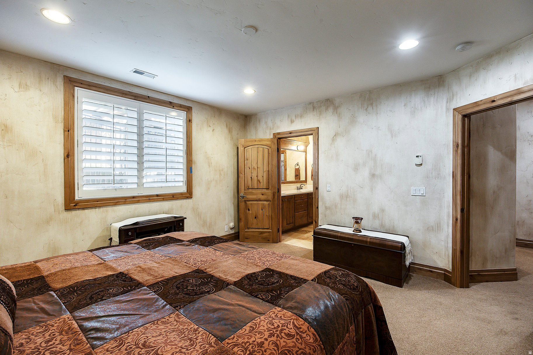 EAGLEPOINTE ESTATES - Residential