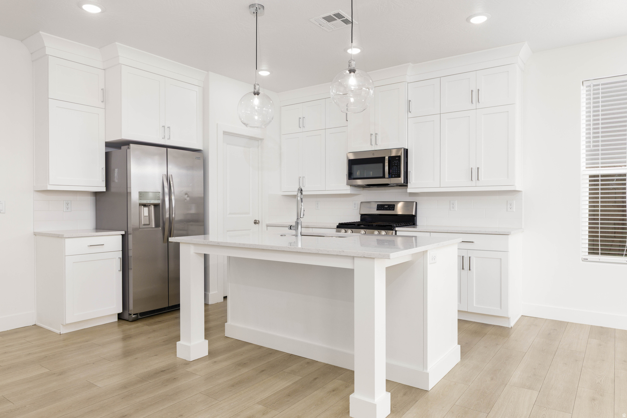 SALARNO HILLS AT DIVARIO - Residential