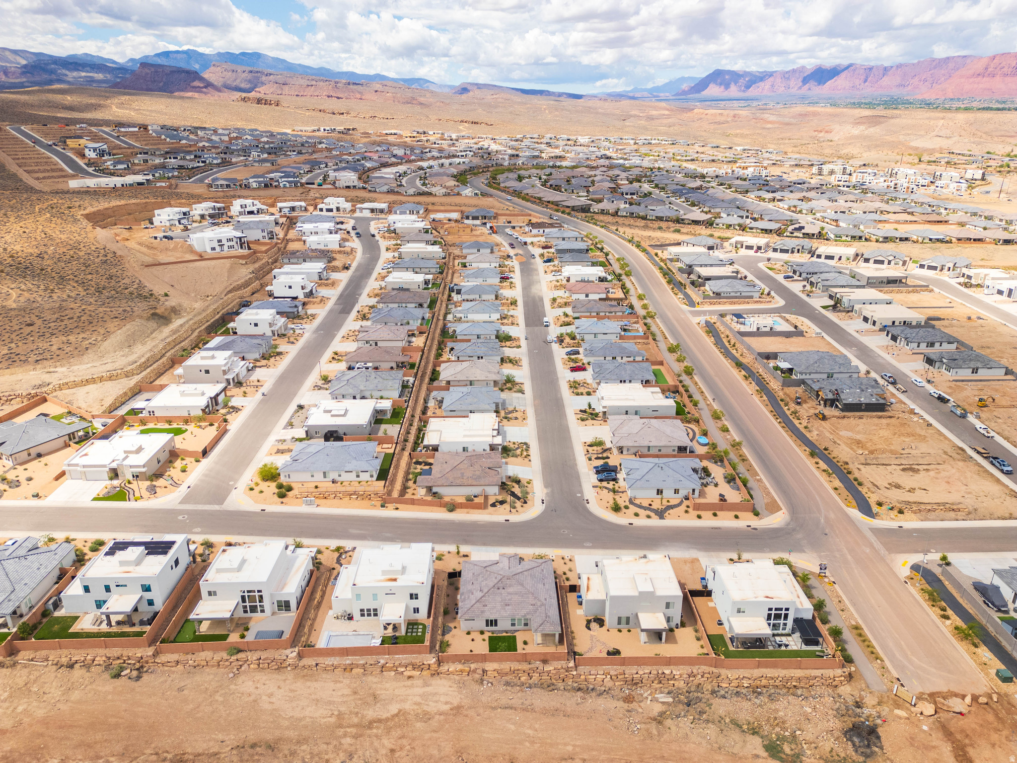 SALARNO HILLS AT DIVARIO - Residential