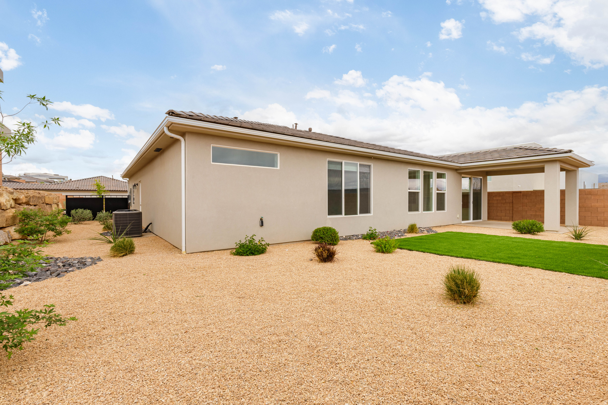 SALARNO HILLS AT DIVARIO - Residential