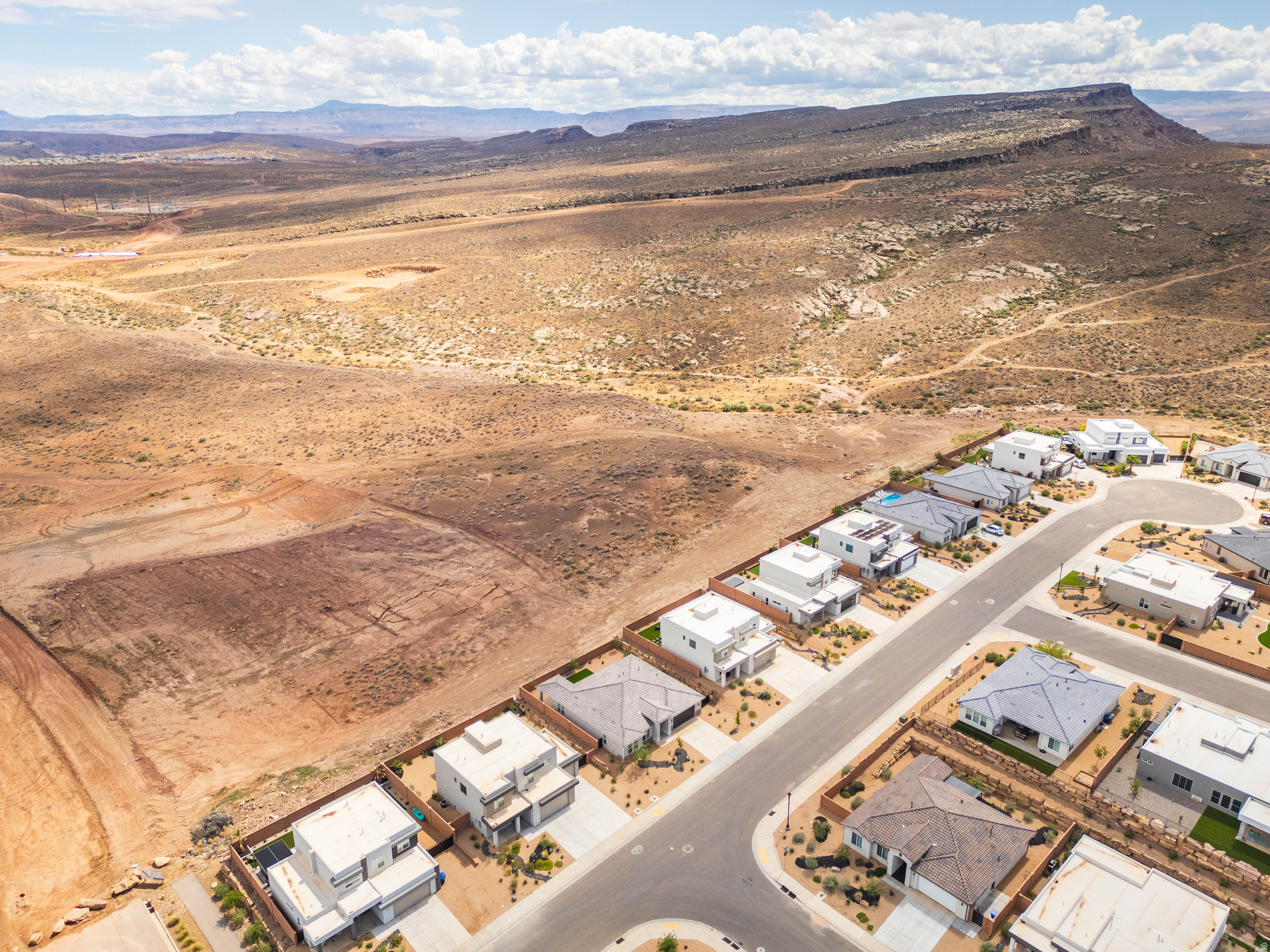 SALARNO HILLS AT DIVARIO - Residential