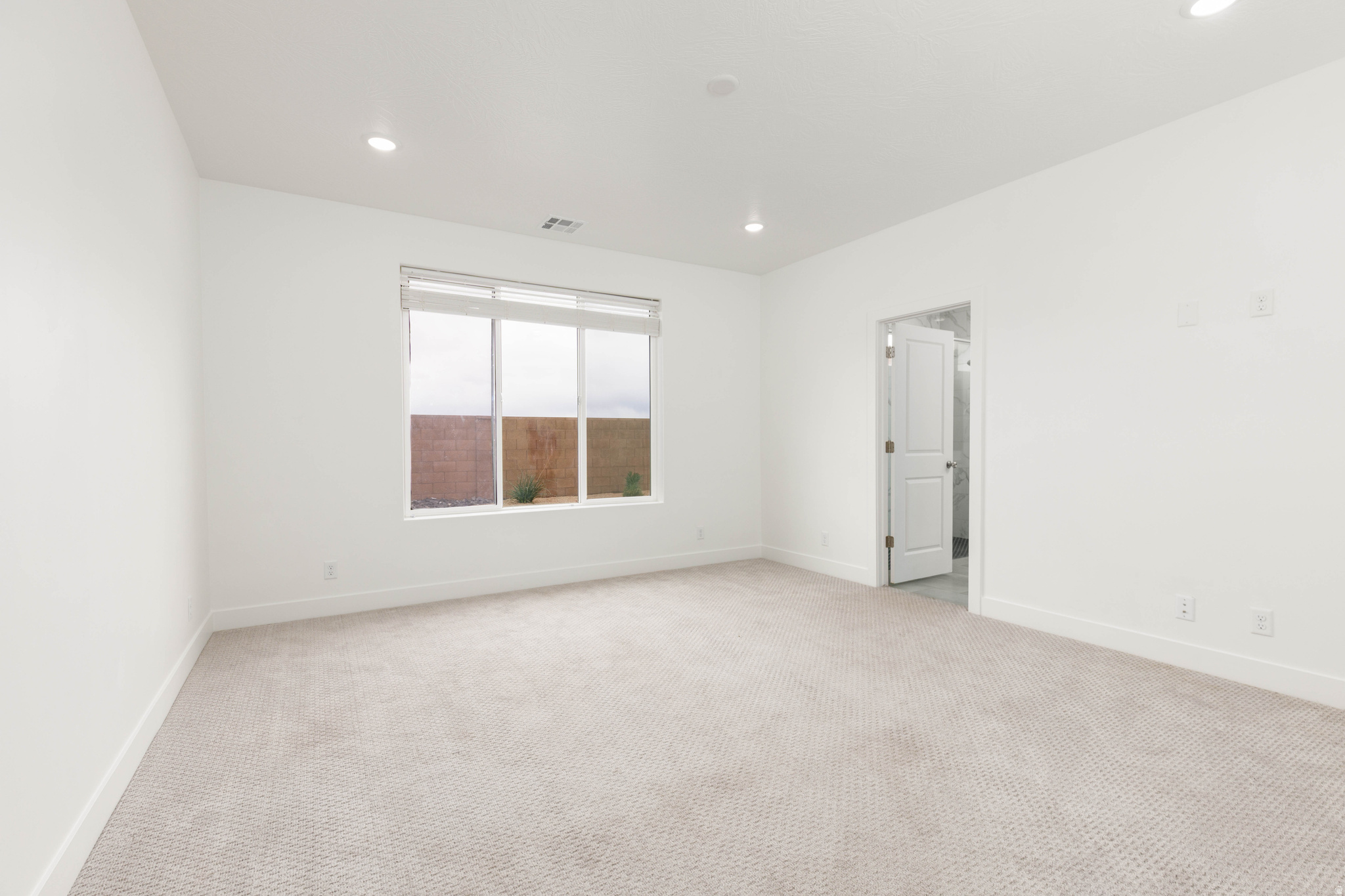 SALARNO HILLS AT DIVARIO - Residential