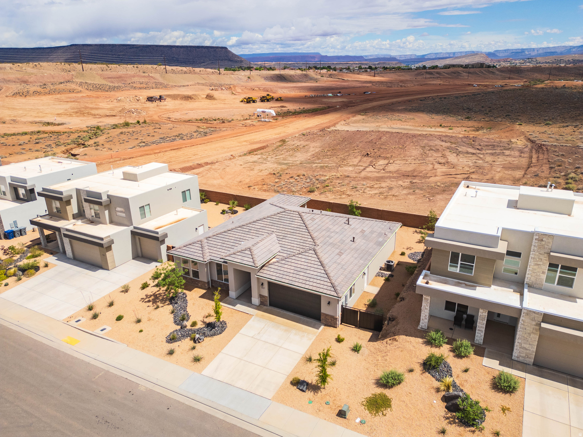 SALARNO HILLS AT DIVARIO - Residential