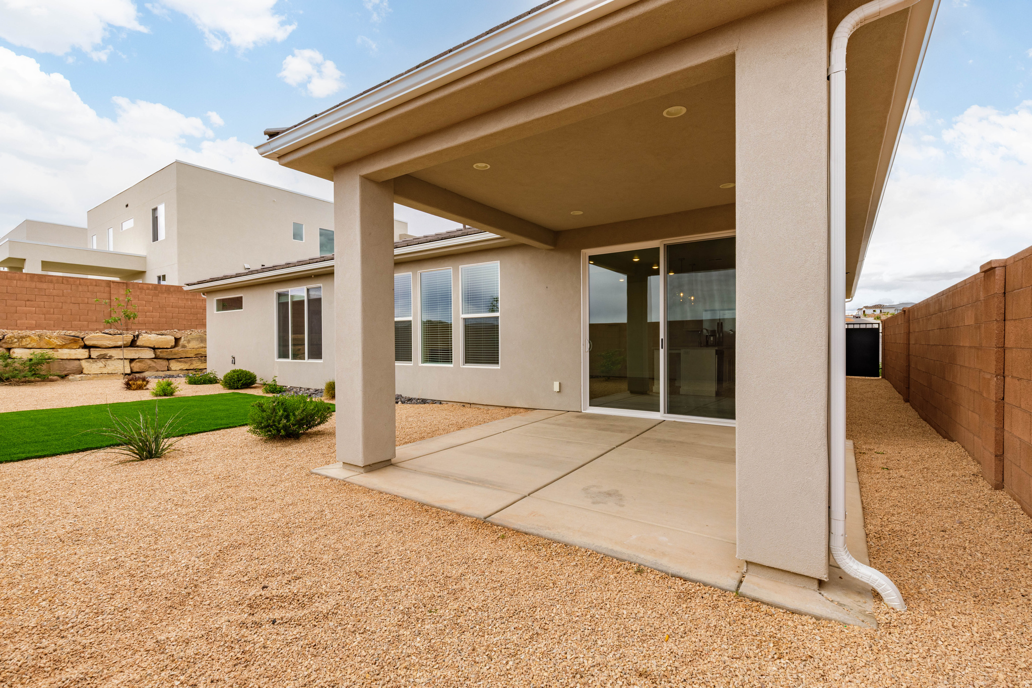 SALARNO HILLS AT DIVARIO - Residential