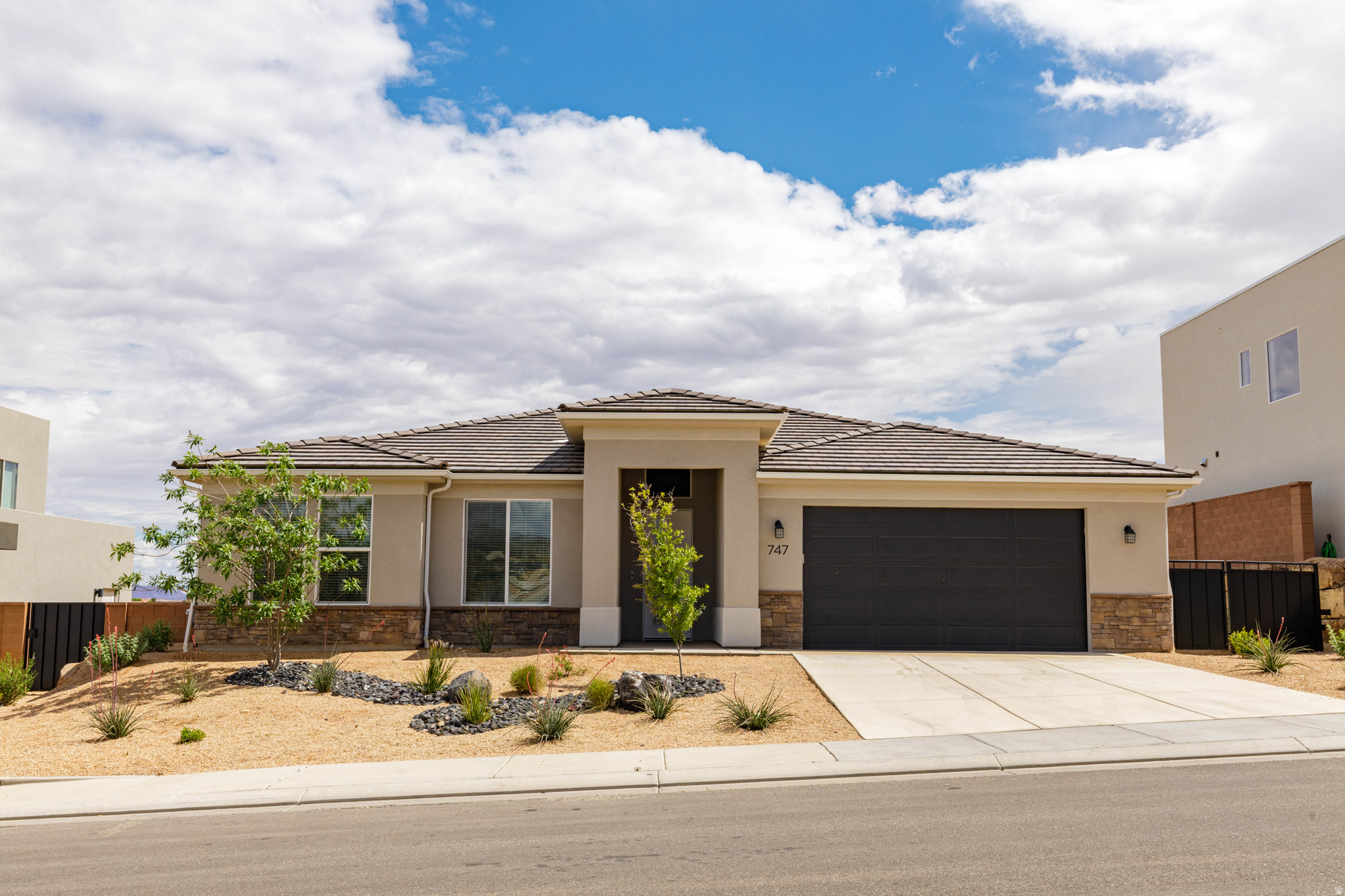 SALARNO HILLS AT DIVARIO - Residential