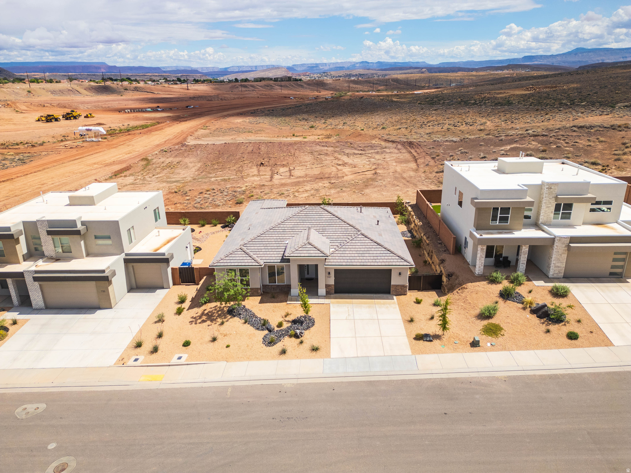 SALARNO HILLS AT DIVARIO - Residential