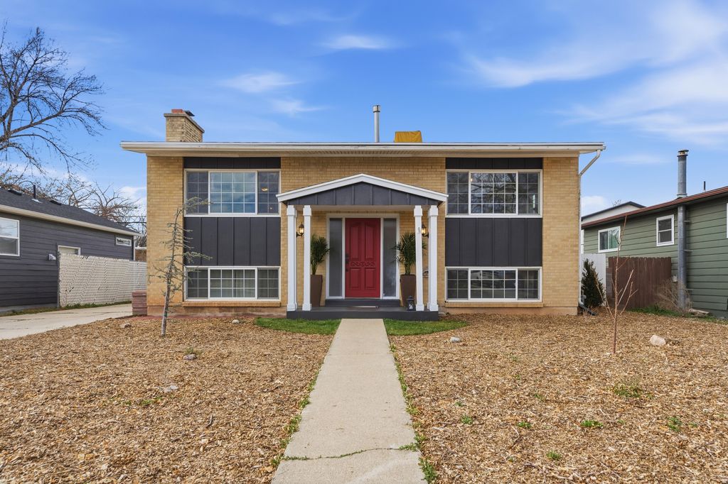 Photo of 1297 N GARNETTE ST, Salt Lake City, UT 84116 (MLS # 2138382)