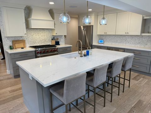 Tiny photo for 1761 E SOUTHMOOR DR S, Holladay, UT 84117 (MLS # 2120583)